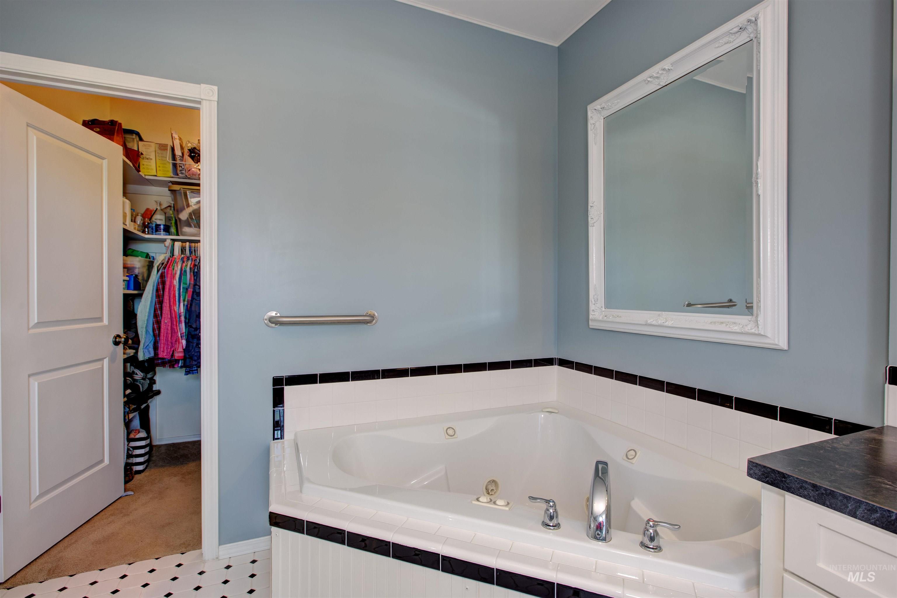 23700 Timber Flat Rd Property Photo 46