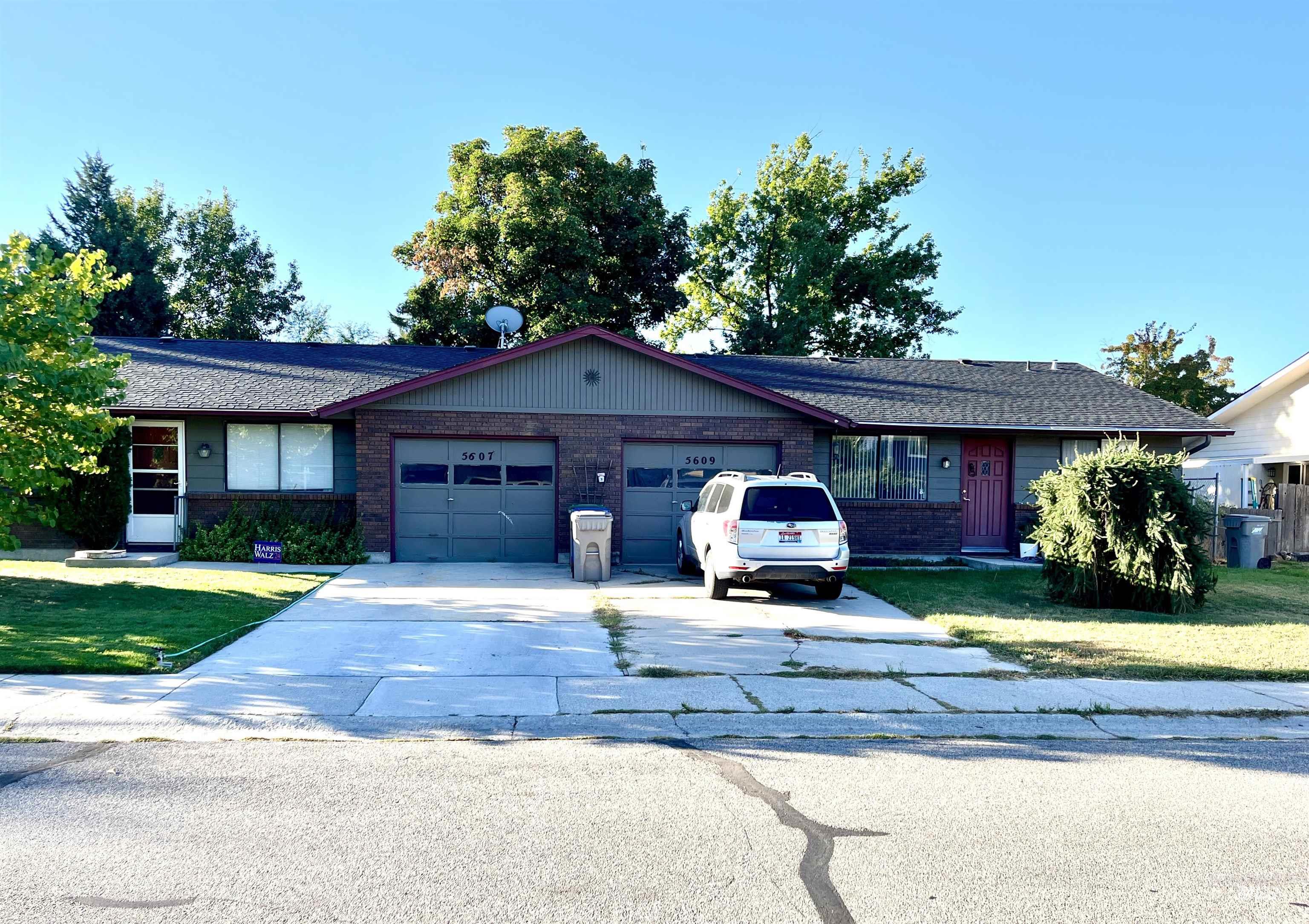 5607-5609 W Ellens Ferry Dr Property Photo 1