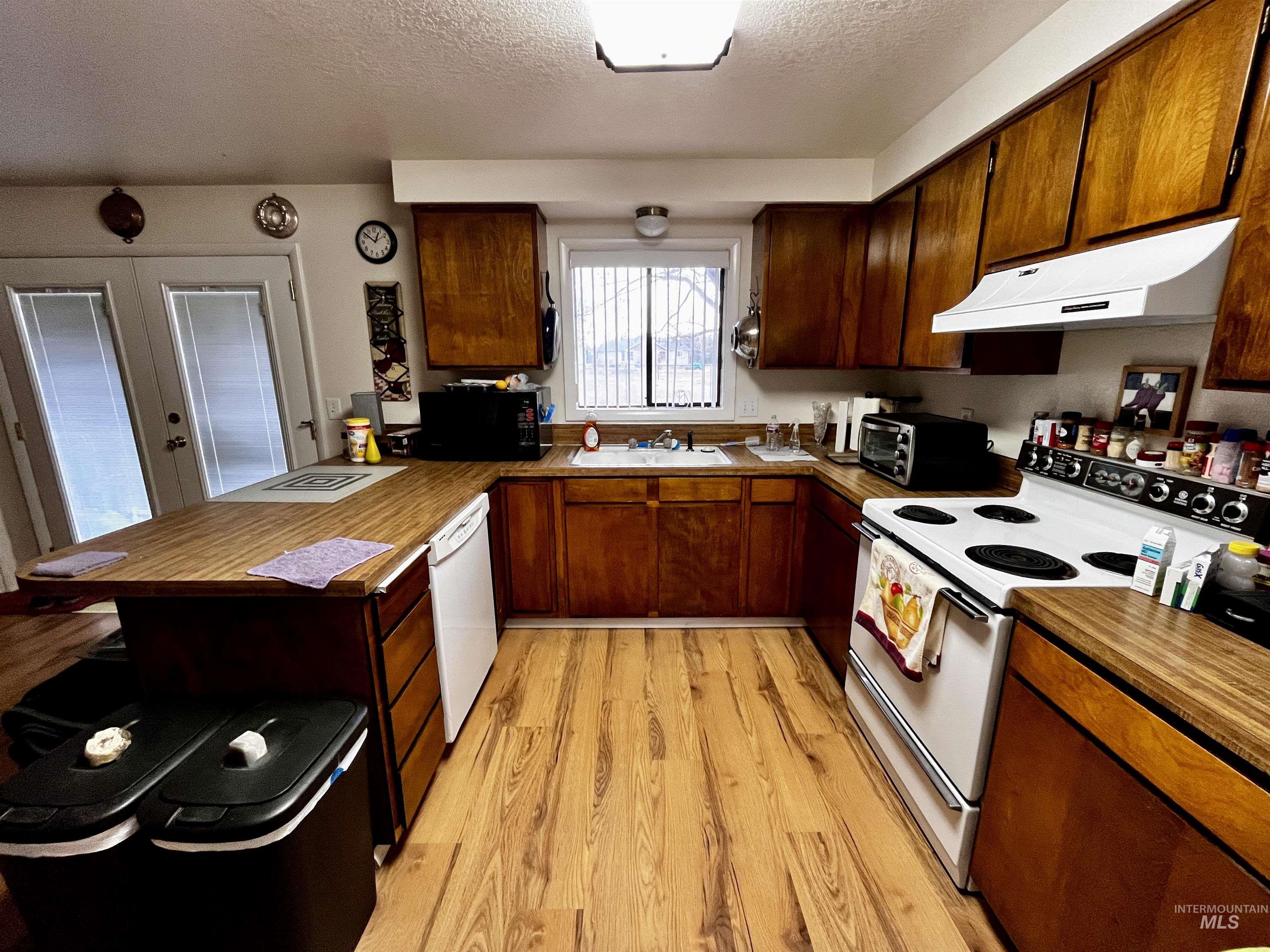 5607-5609 W Ellens Ferry Dr Property Photo 11