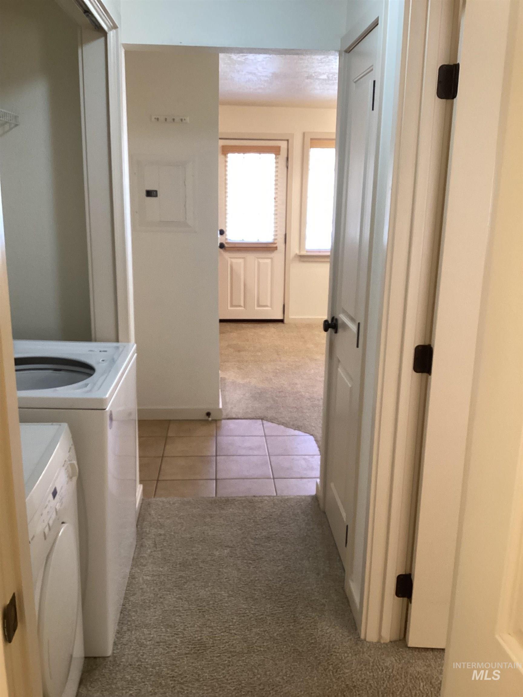 403 W Village Lane Property Photo 10