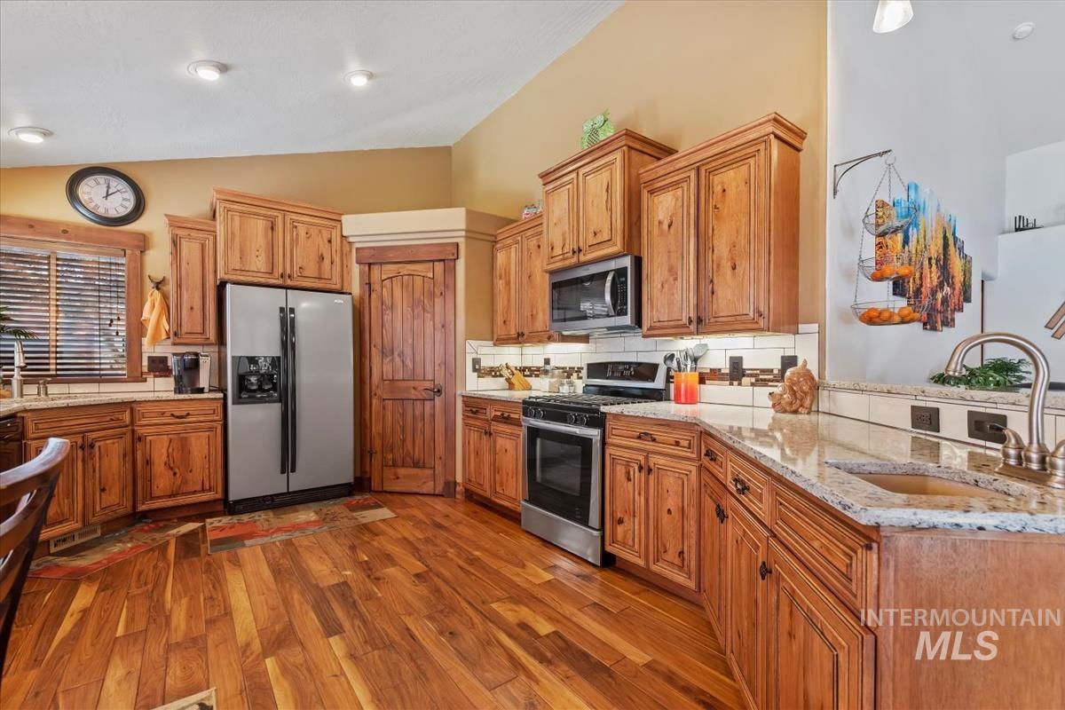 12920 Siscra Rd Property Photo 10