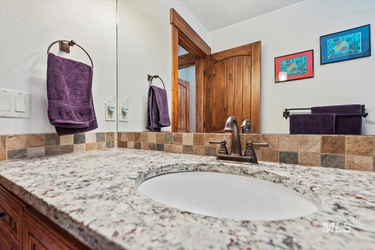 12920 Siscra Rd Property Photo 17