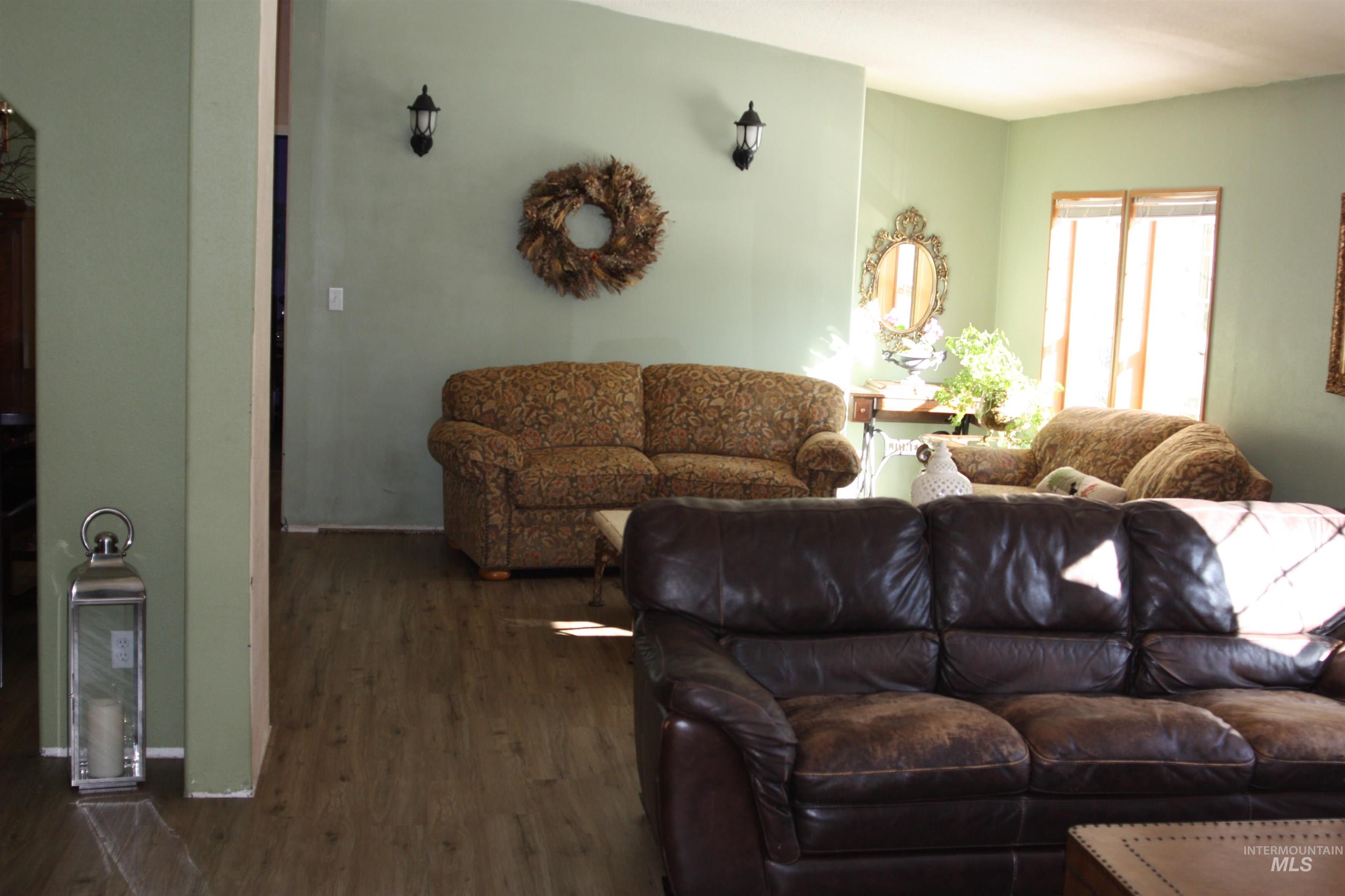 3191 Highway 95 Property Photo 3
