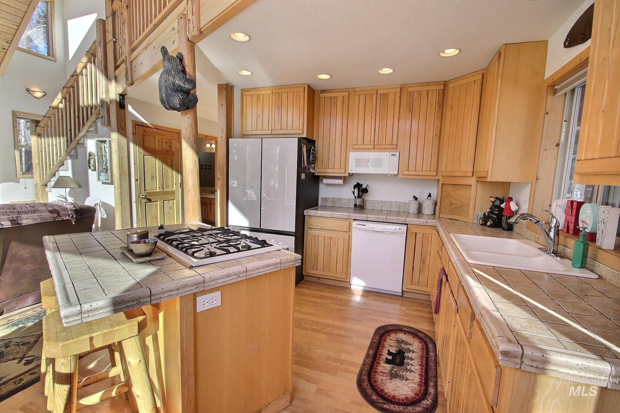 14187 Hancock Road Property Photo 8