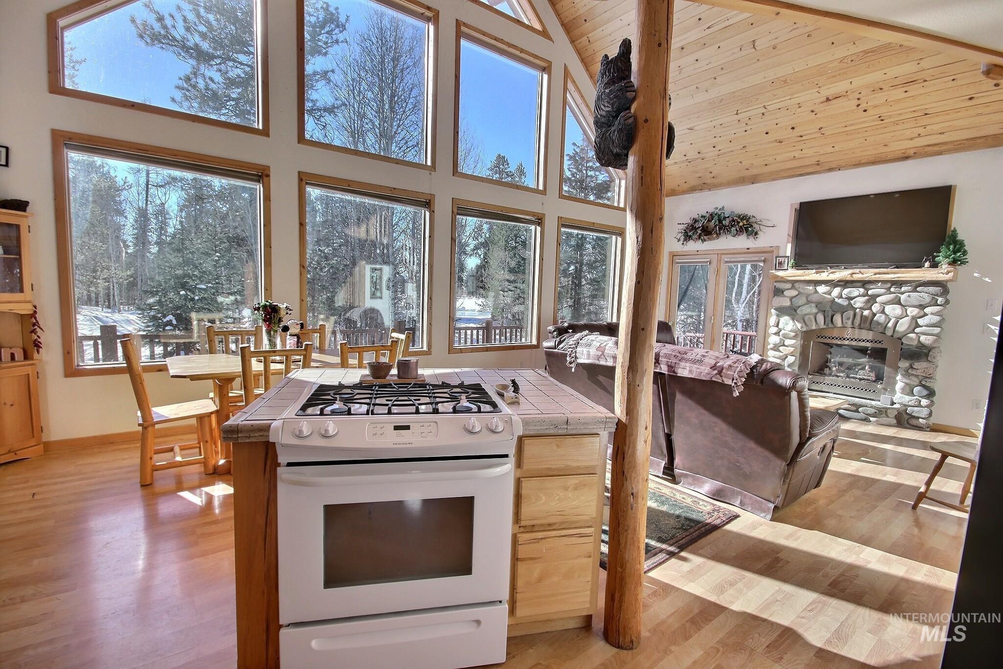 14187 Hancock Road Property Photo 9