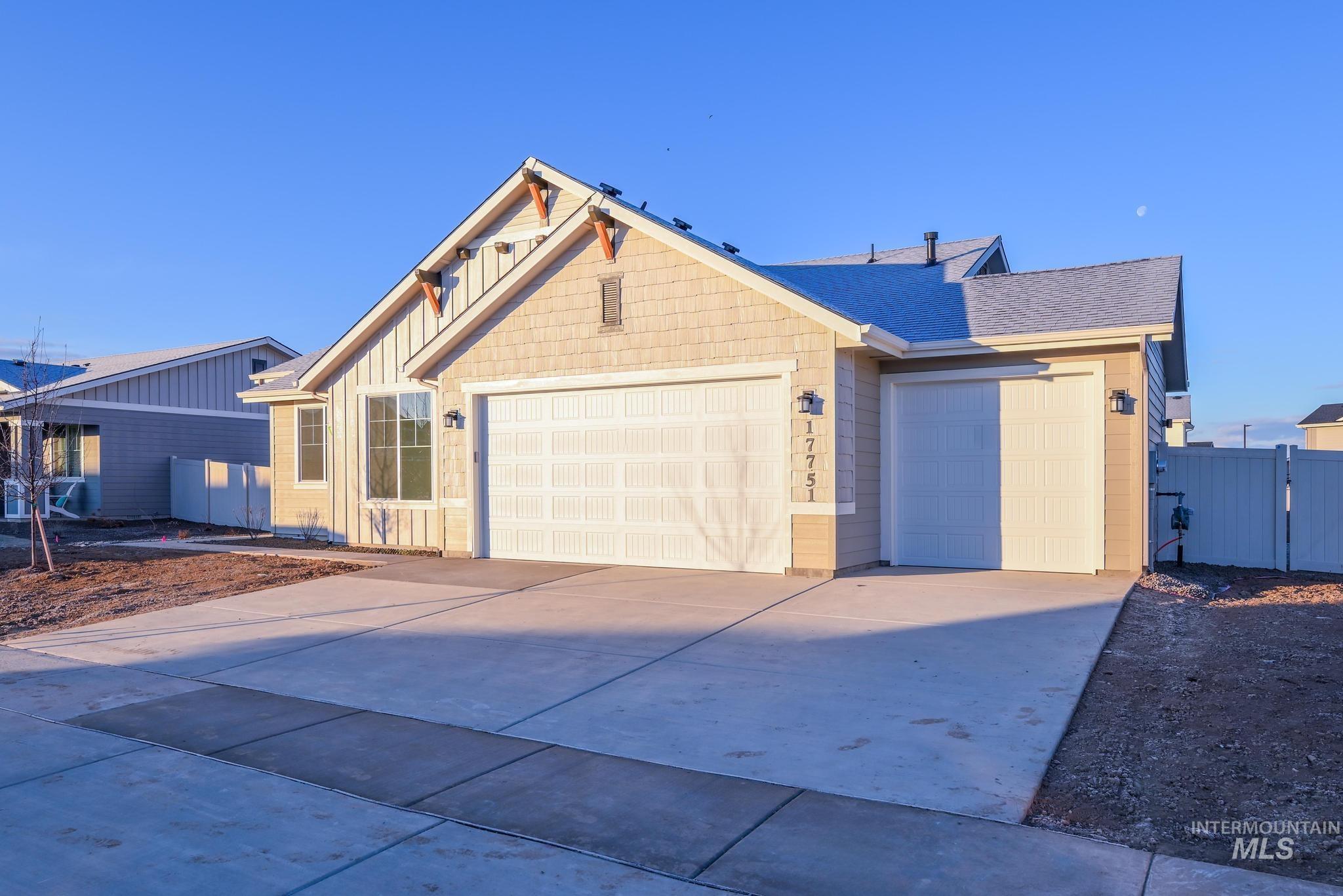 17751 N Pendroy Ave Property Photo 3