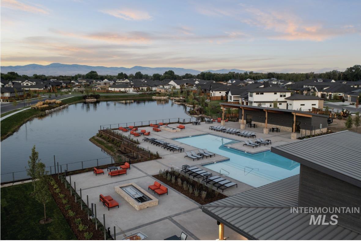 790 S Waning Ln Property Photo 4