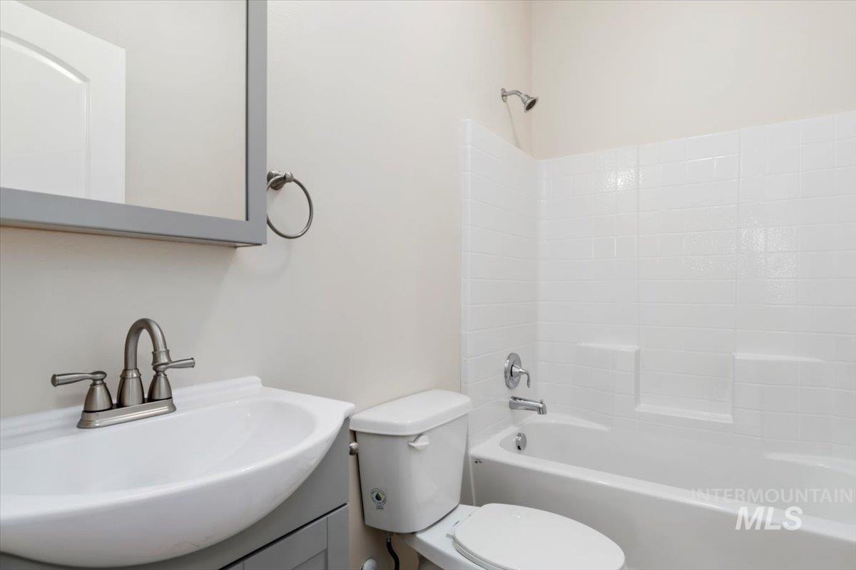 511 S Pennsylvania Ave. Property Photo 26