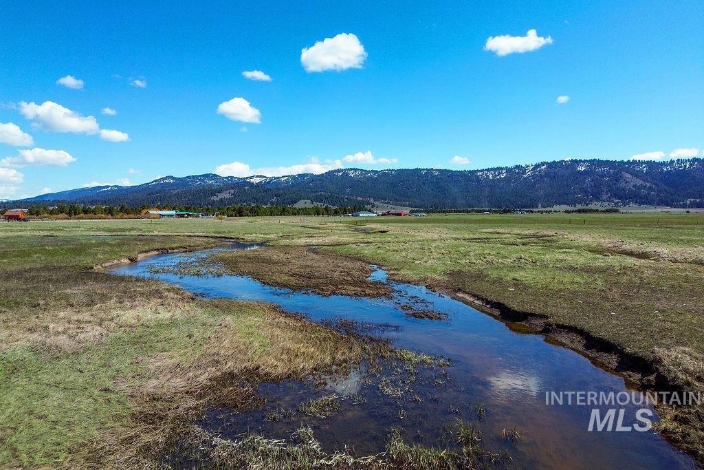 10130 Round Valley Rd. Property Photo 5