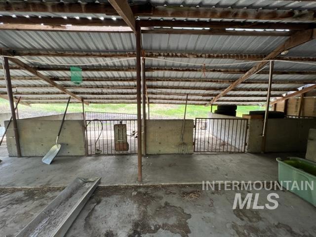 698 Leitch Creek Rd Property Photo 21