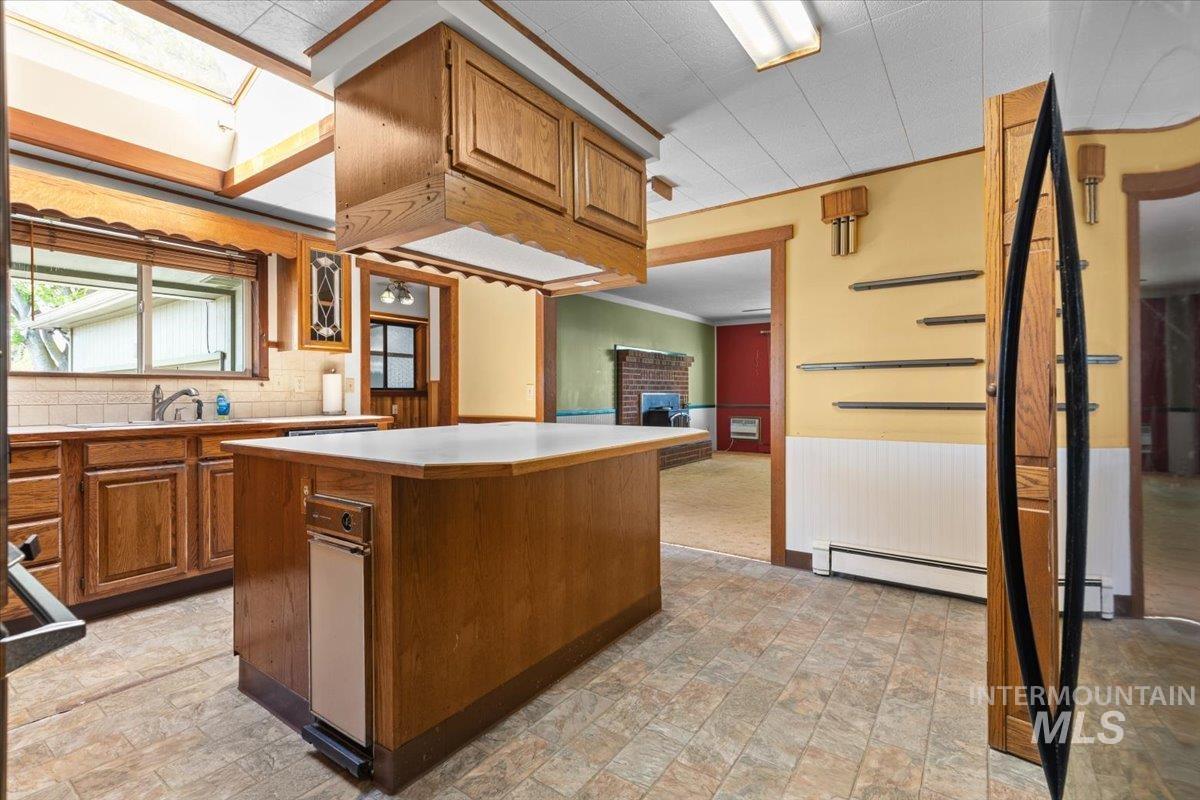 1121 Powers Ave Property Photo 4
