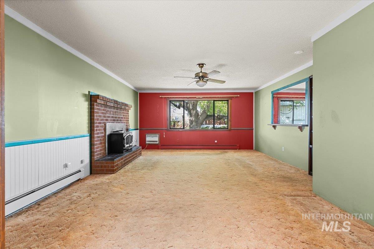 1121 Powers Ave Property Photo 8