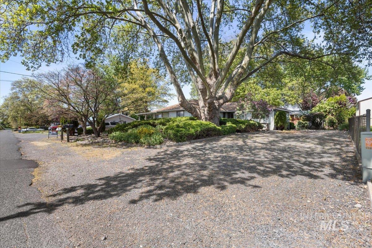 1121 Powers Ave Property Photo 37