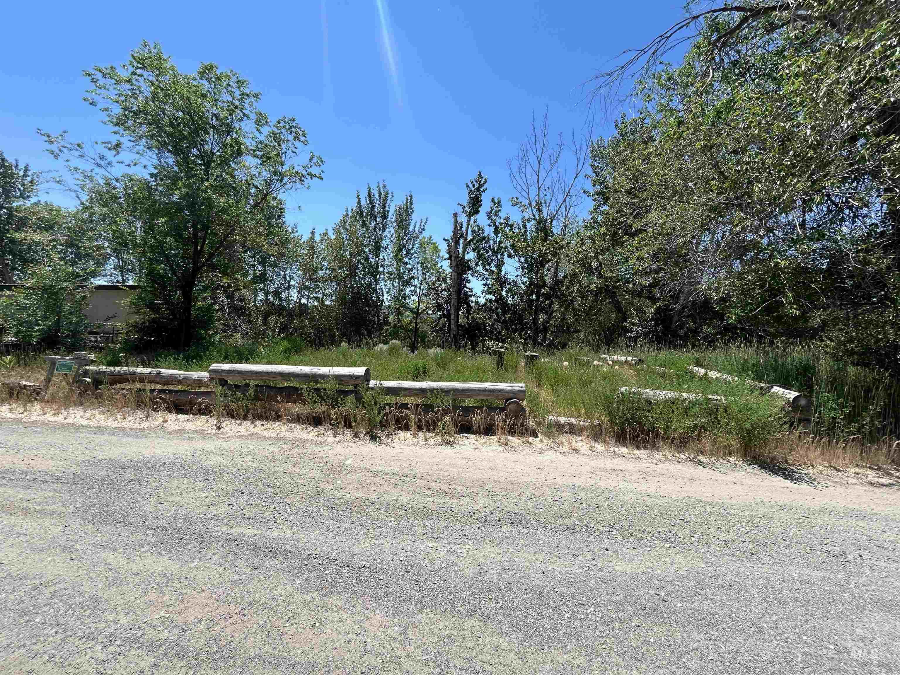600 Riverside Dr Property Photo 9