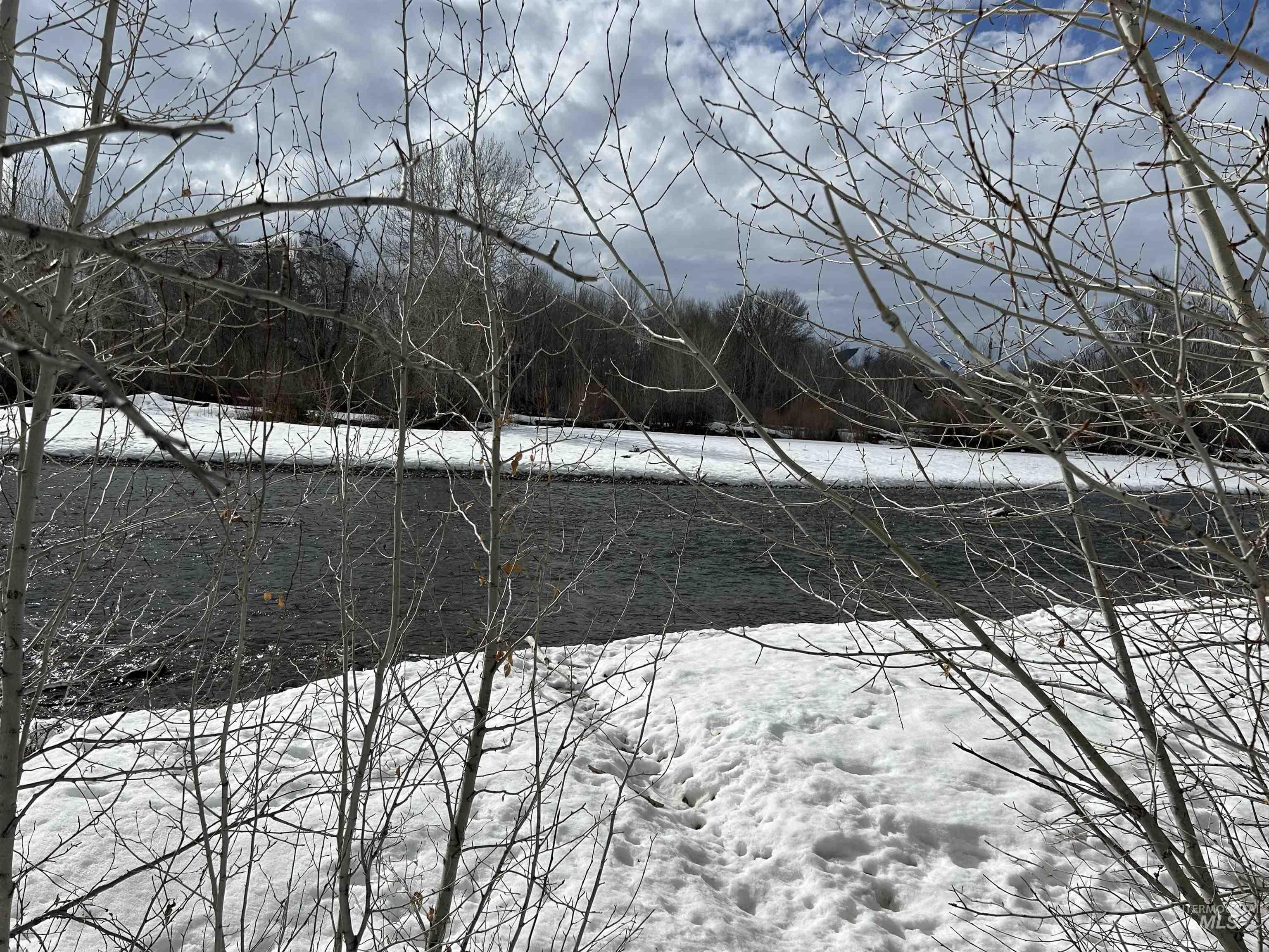 600 Riverside Dr Property Photo 19