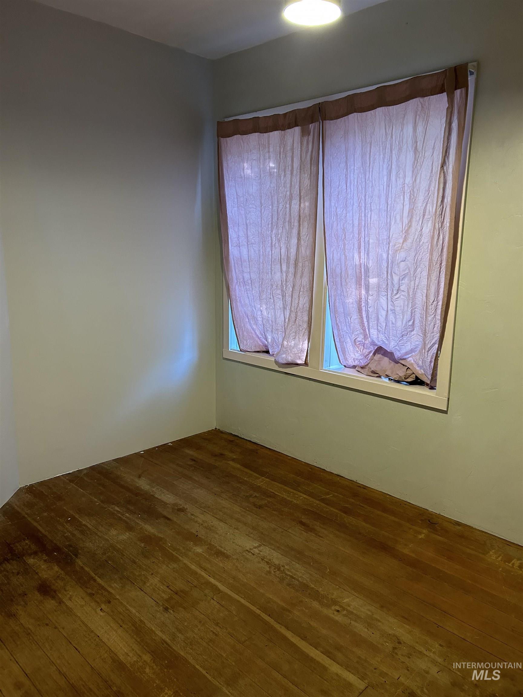 309 E E C St Property Photo 27