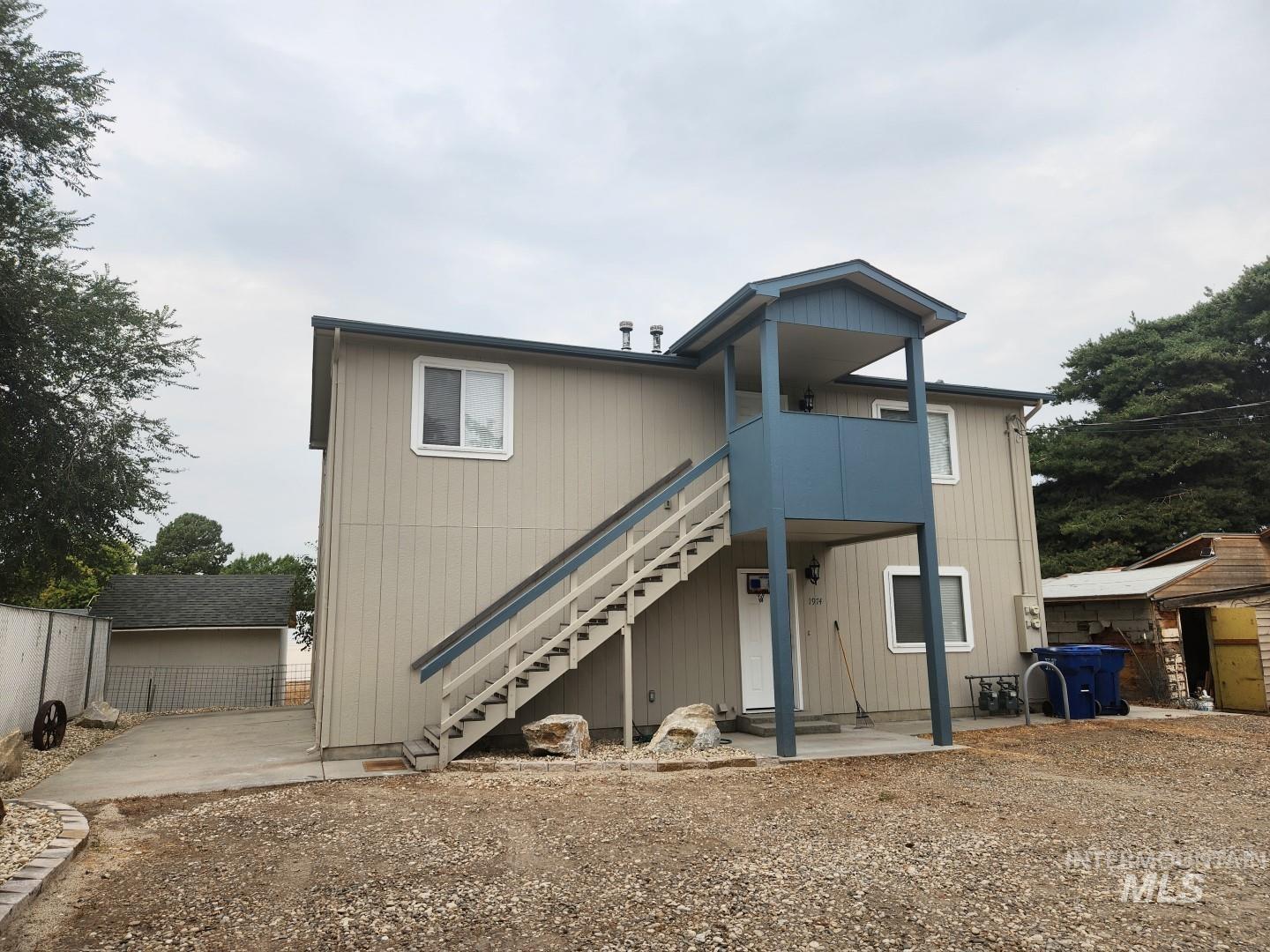 1976 Decker Property Photo 3
