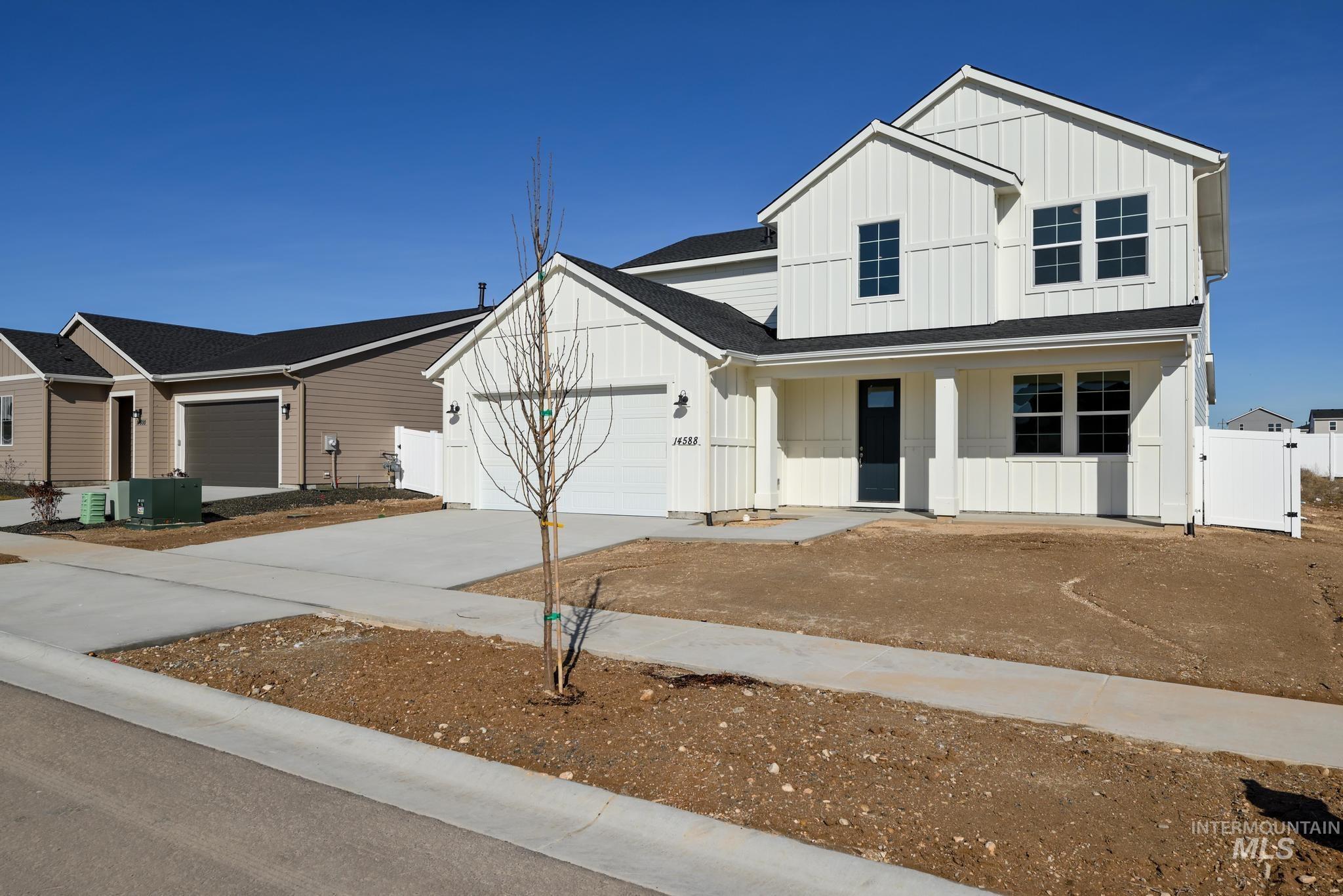 14588 Cooper Sunrise Dr Property Photo 3