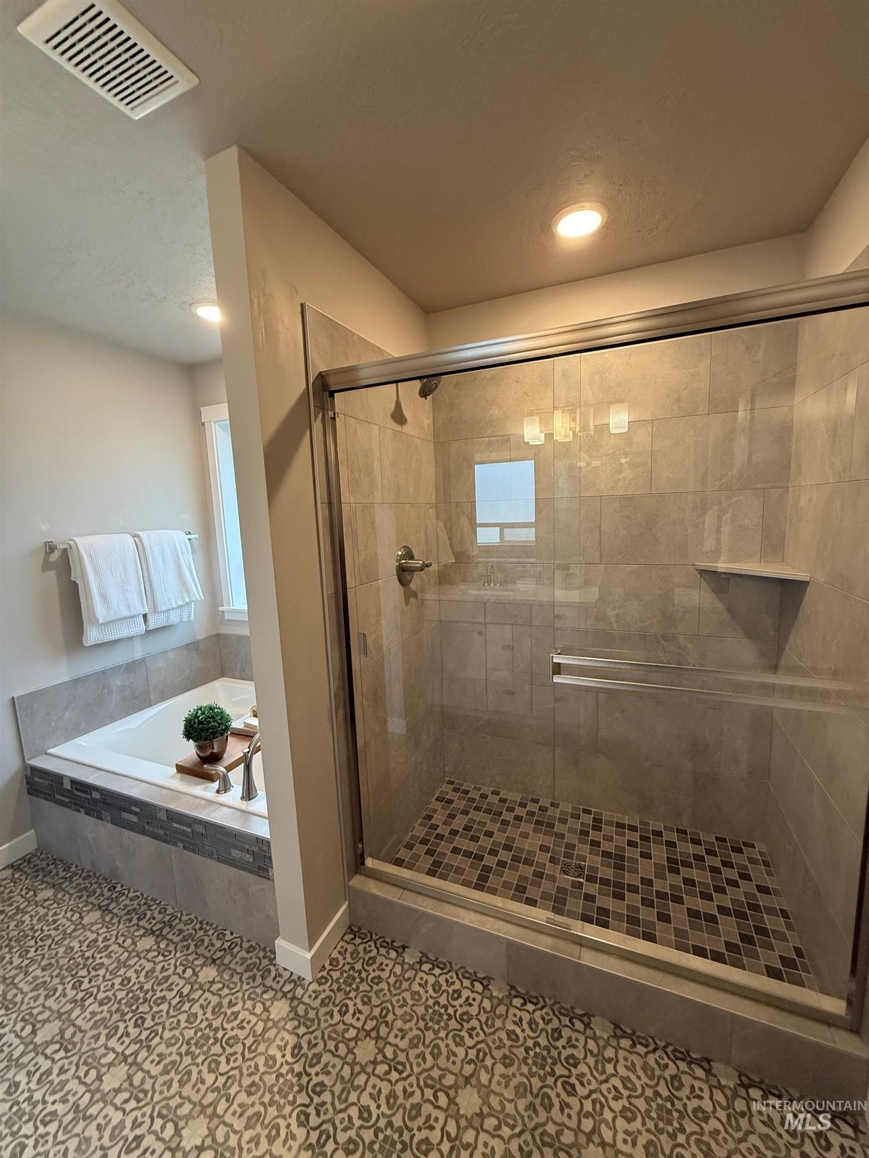 16924 N Cornwallis Dr Property Photo 4