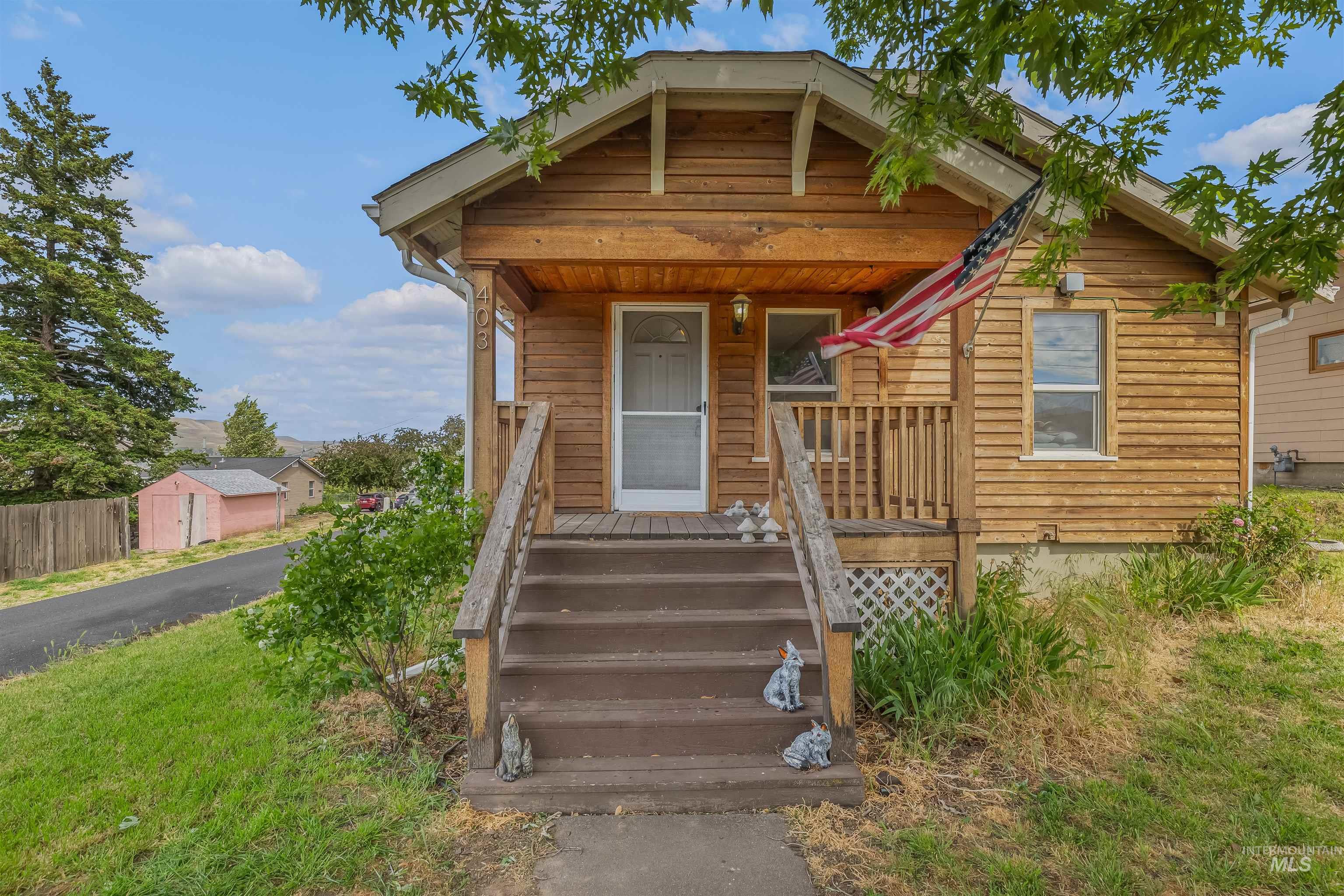 403 29th Property Photo 1