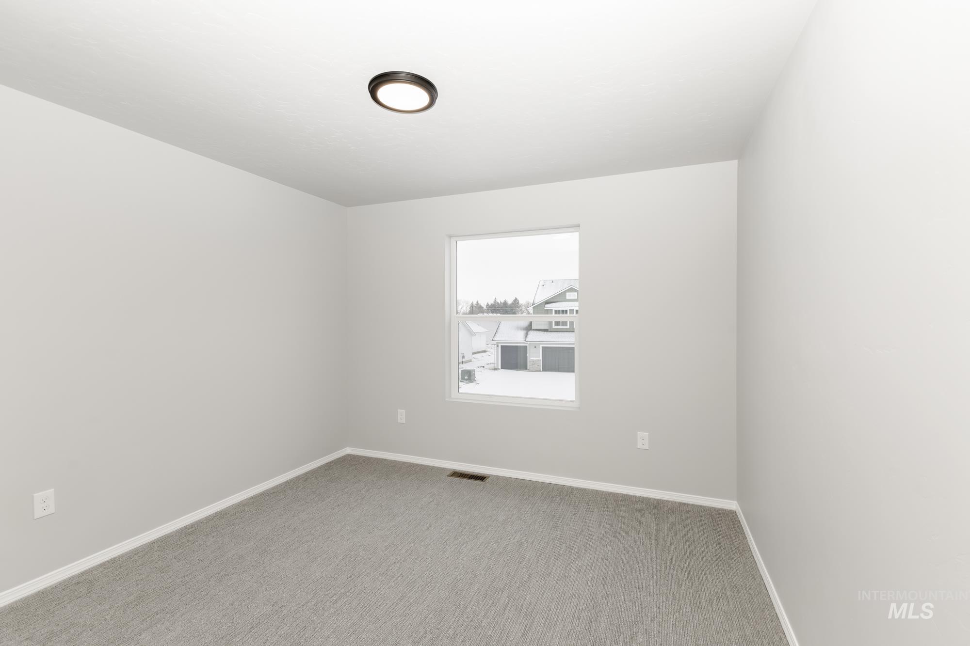 672 S Blackfoot Ave Property Photo 19