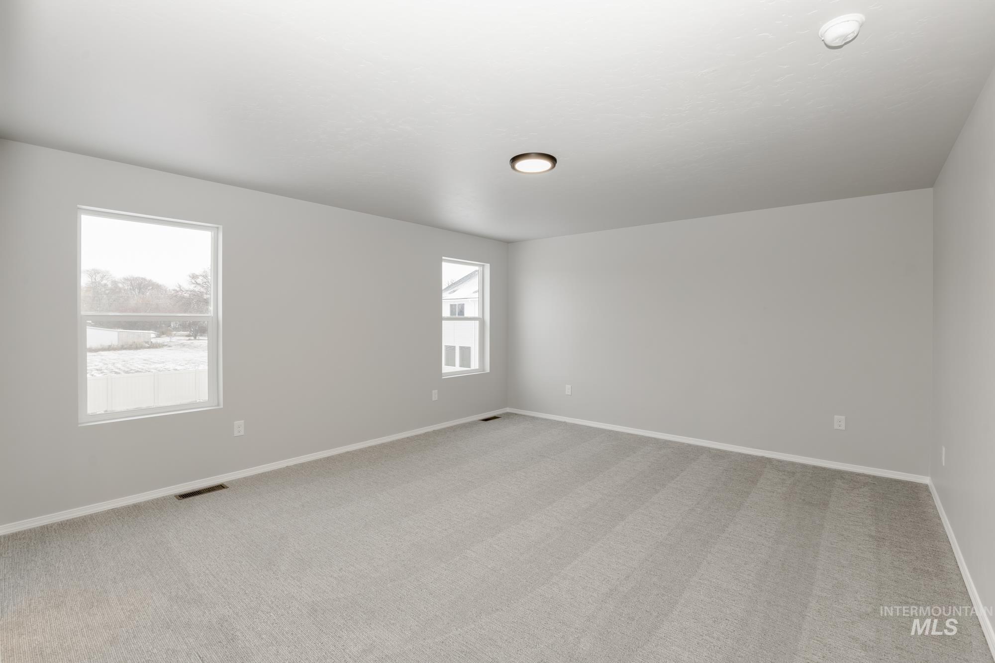 672 S Blackfoot Ave Property Photo 23