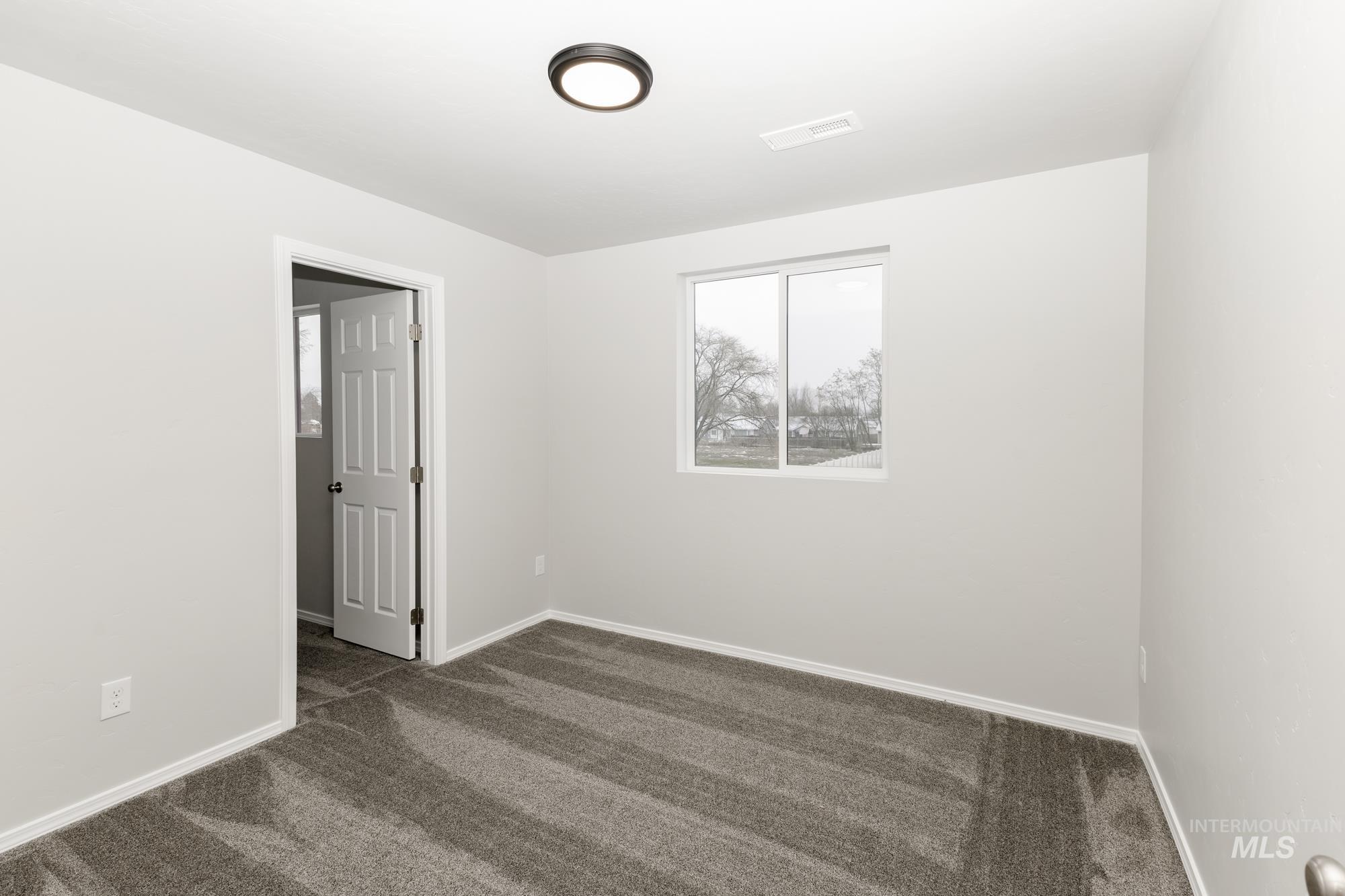 862 W Jasper St Property Photo 13