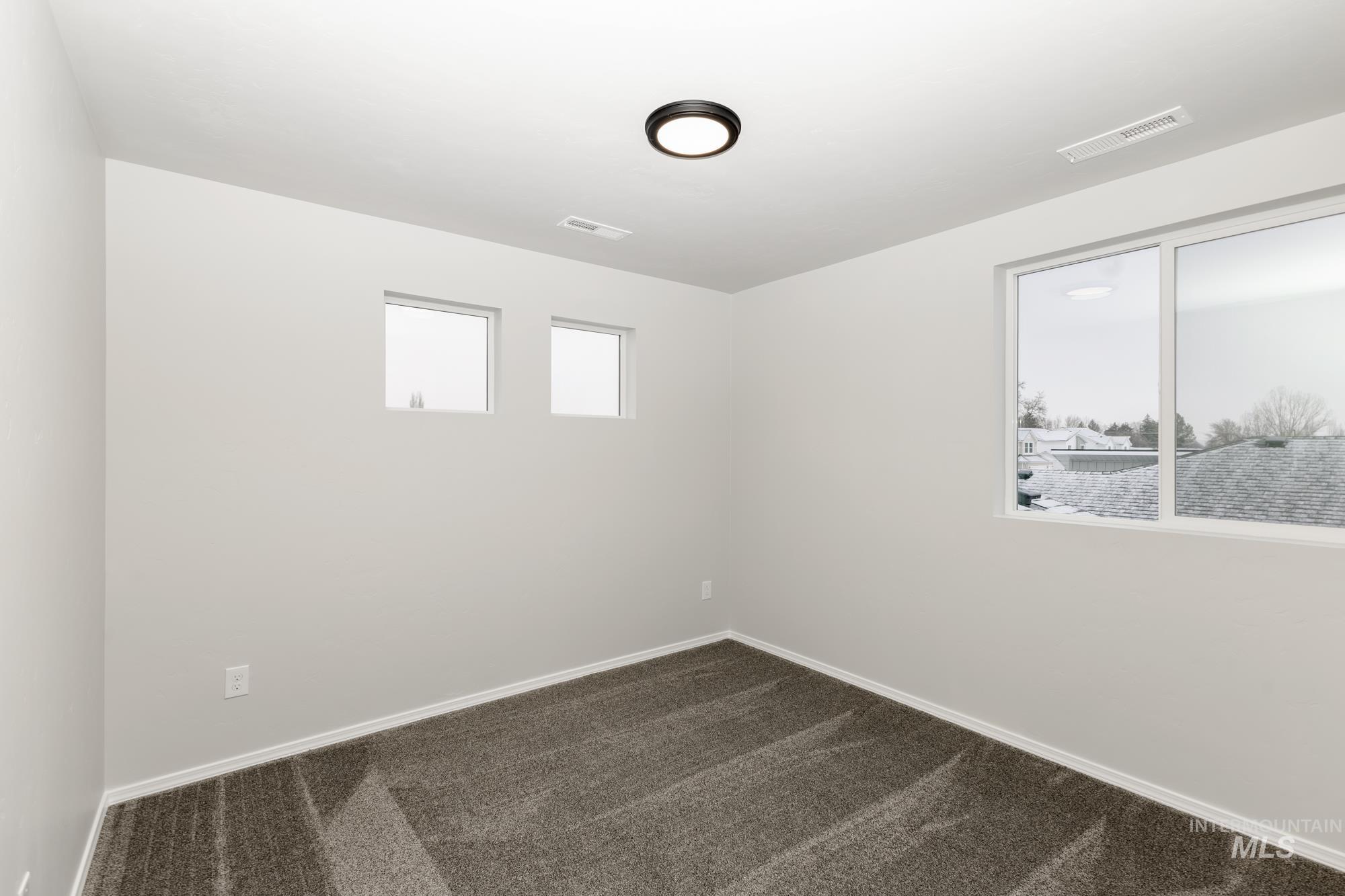 862 W Jasper St Property Photo 15
