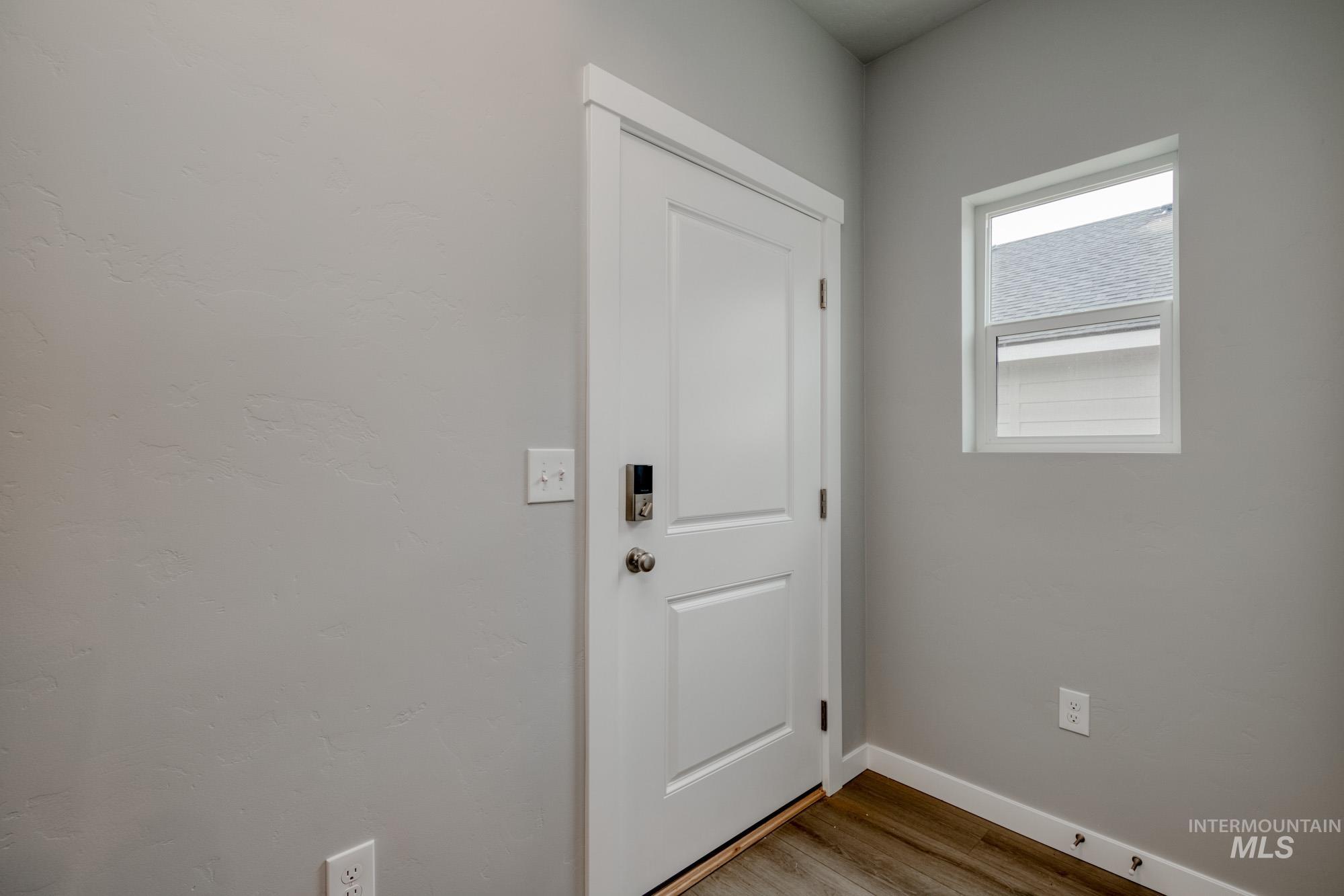 3544 W Newland Ct Property Photo 3