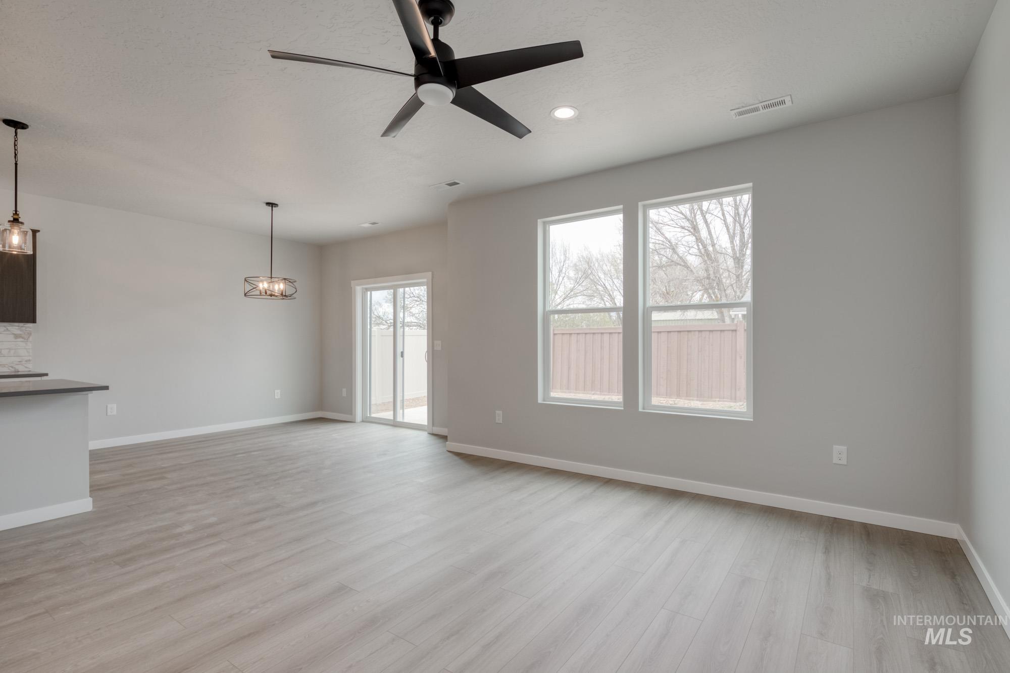 3544 W Newland Ct Property Photo 9