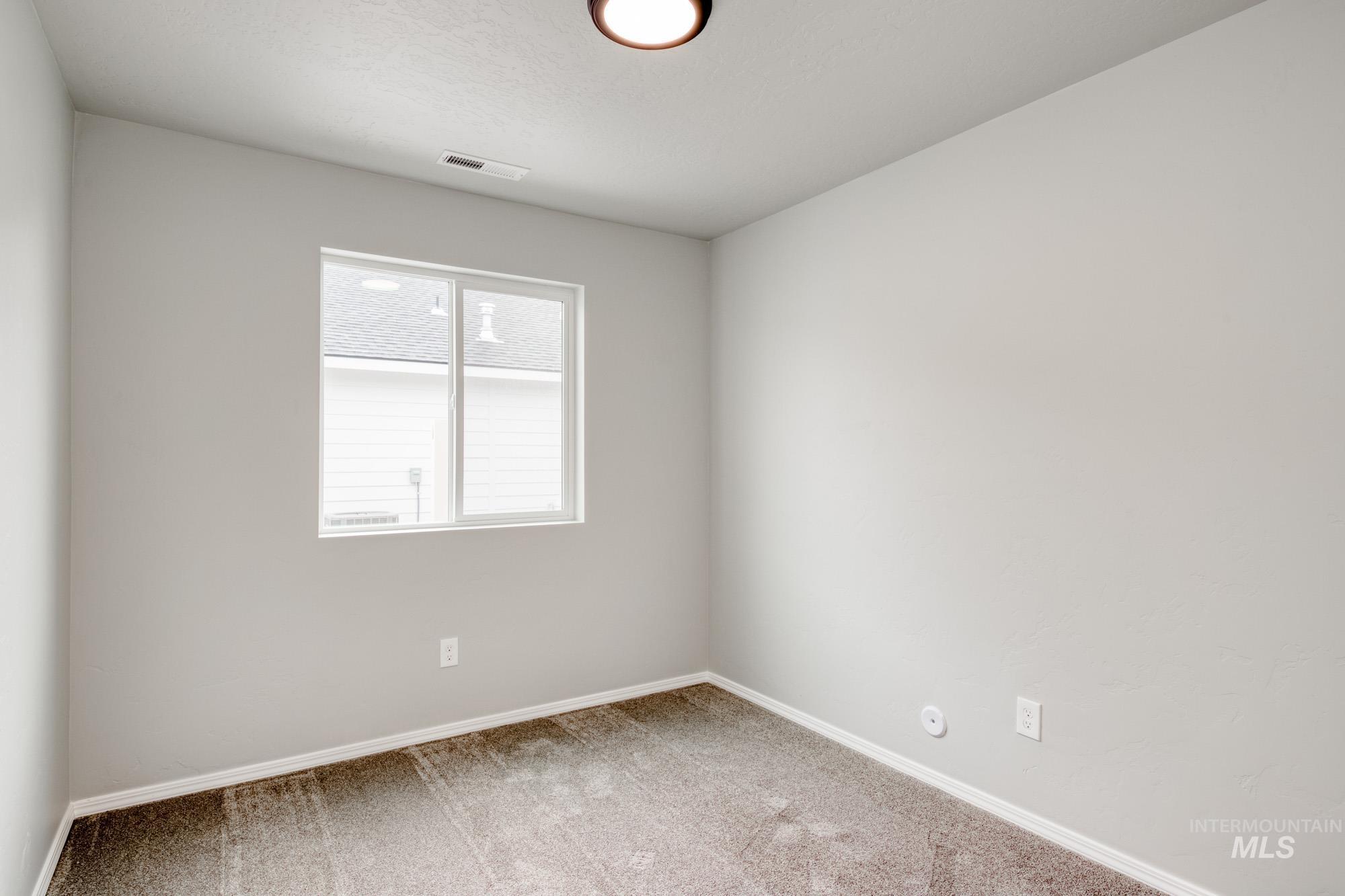 19314 Susquehanna Way Property Photo 6