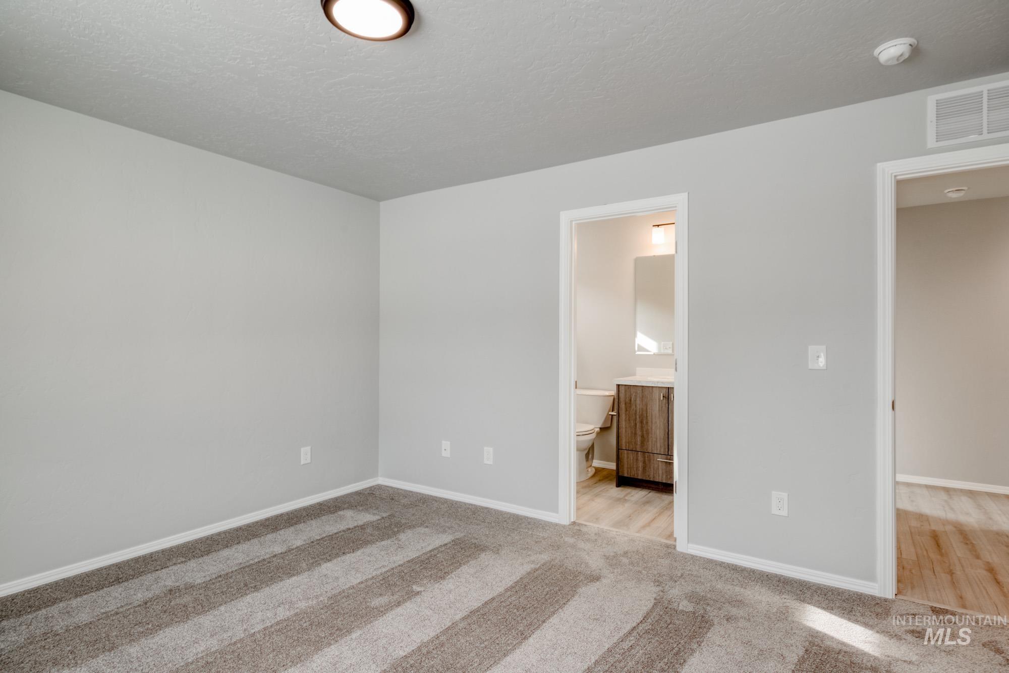 19314 Susquehanna Way Property Photo 9