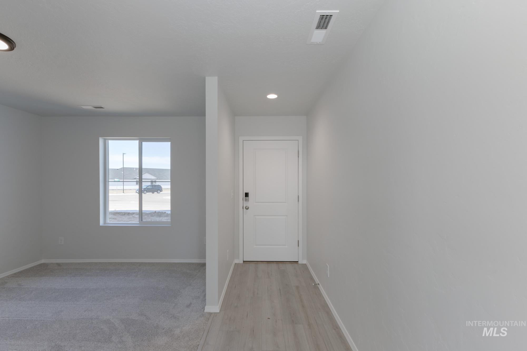 11179 Cart St Property Photo 2