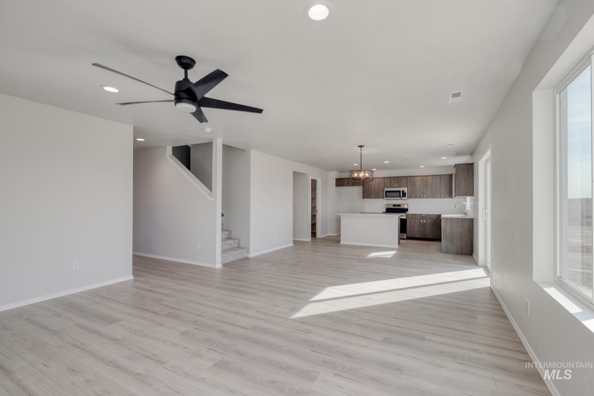 11179 Cart St Property Photo 12