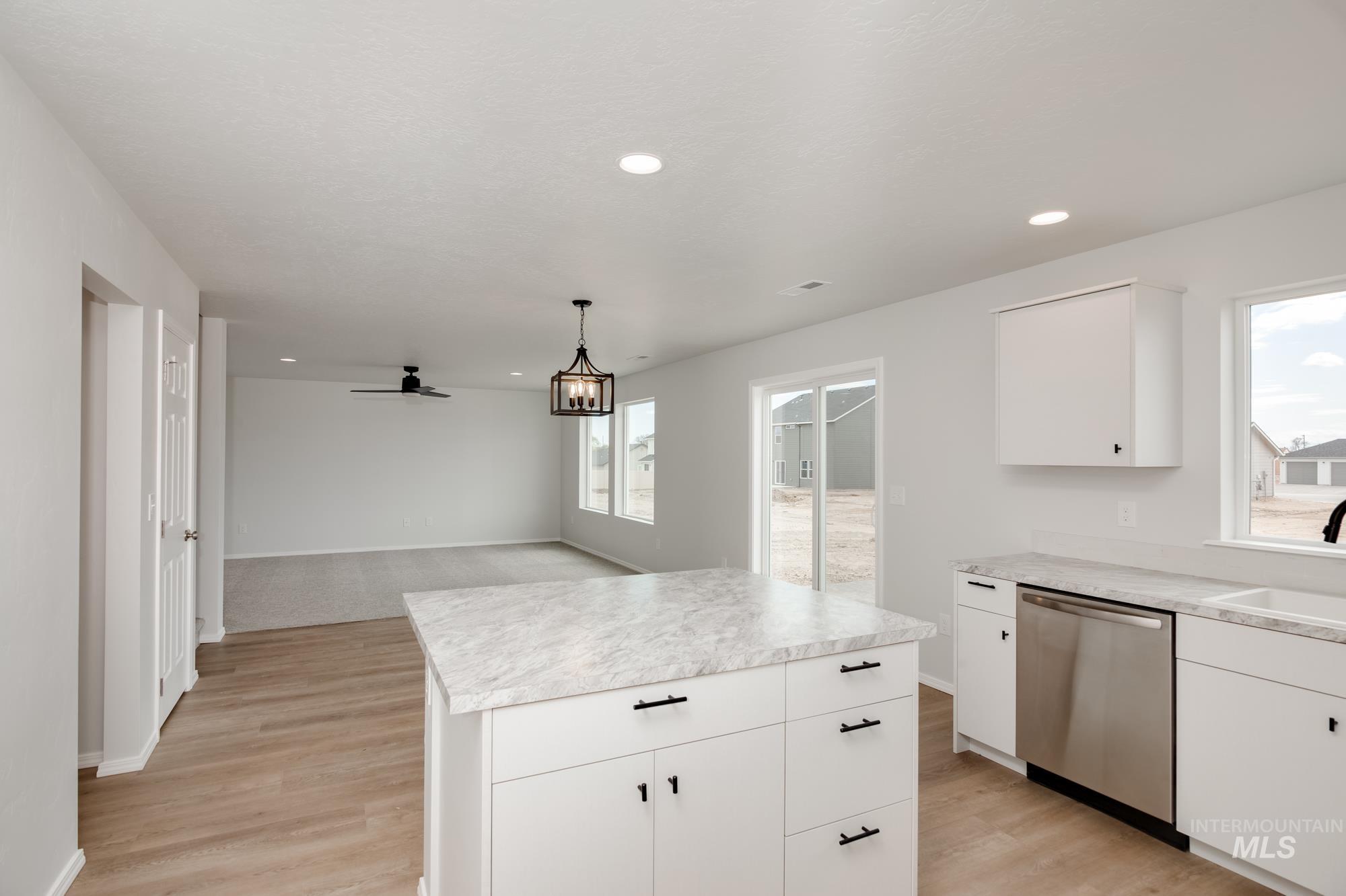 2616 N Arroyo Vista Way Property Photo 6