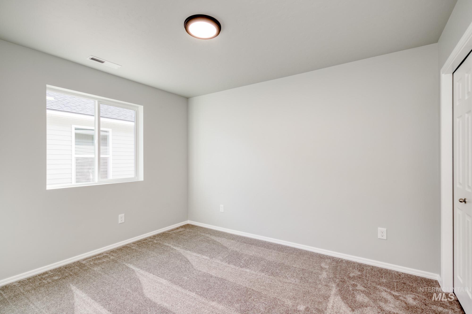 2895 W Oak Harbor St Property Photo 15
