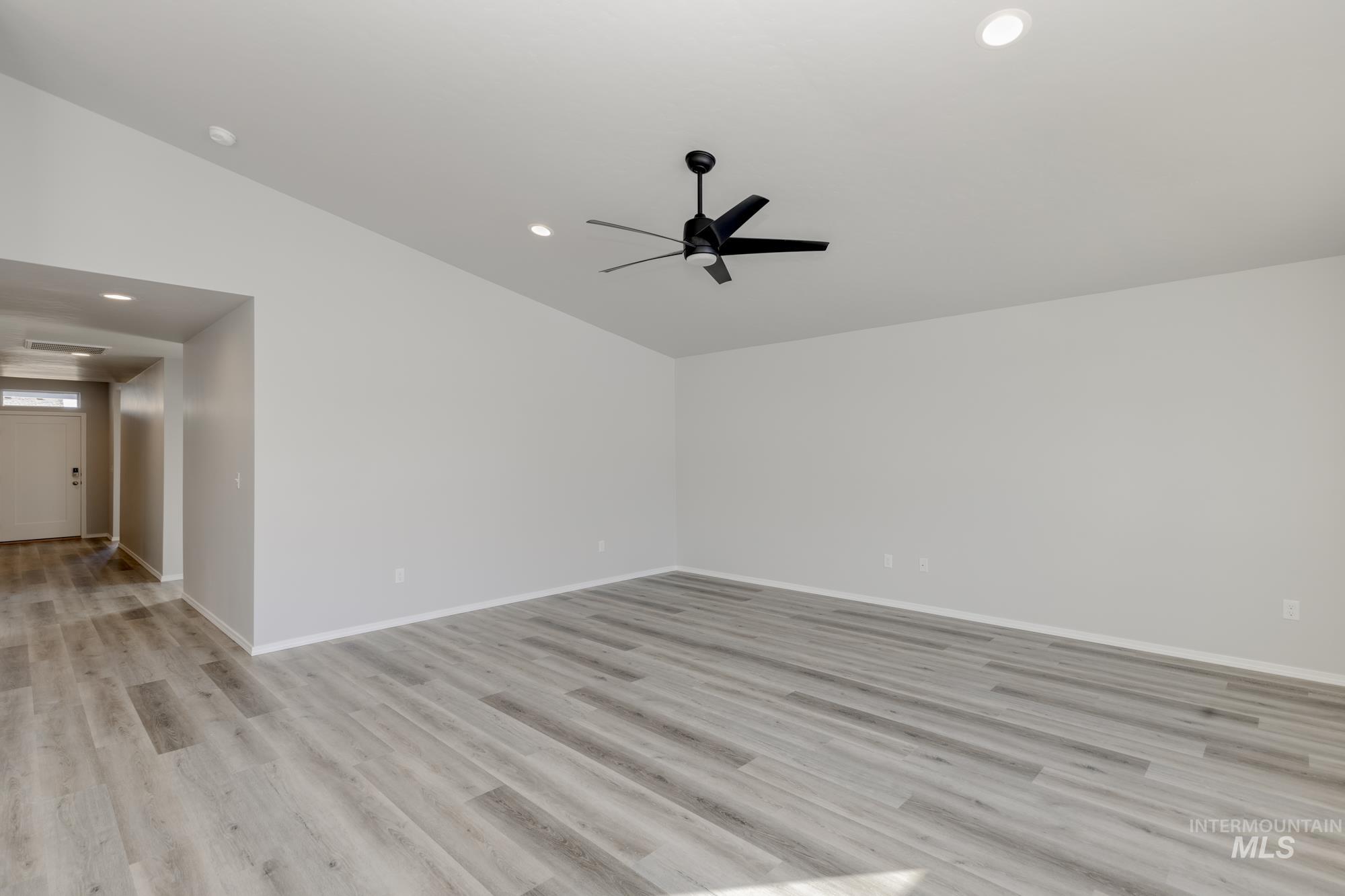2867 W Oak Harbor St Property Photo 10