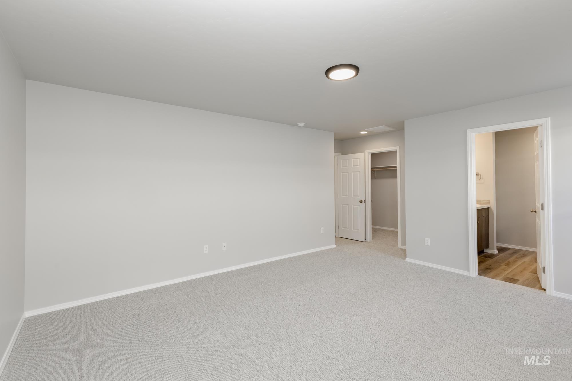 2867 W Oak Harbor St Property Photo 15