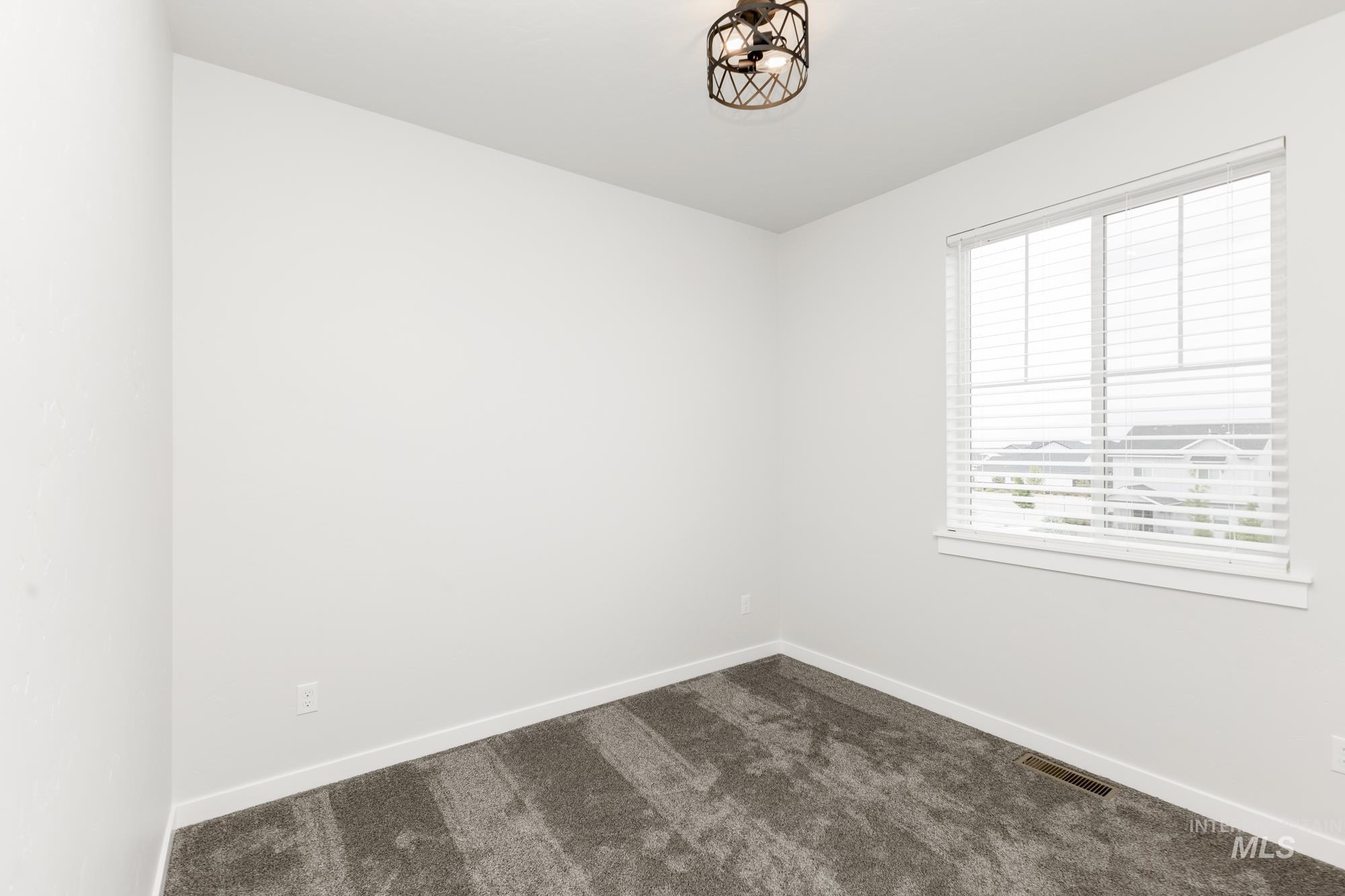 6993 S Cheyenne Ave Property Photo 14