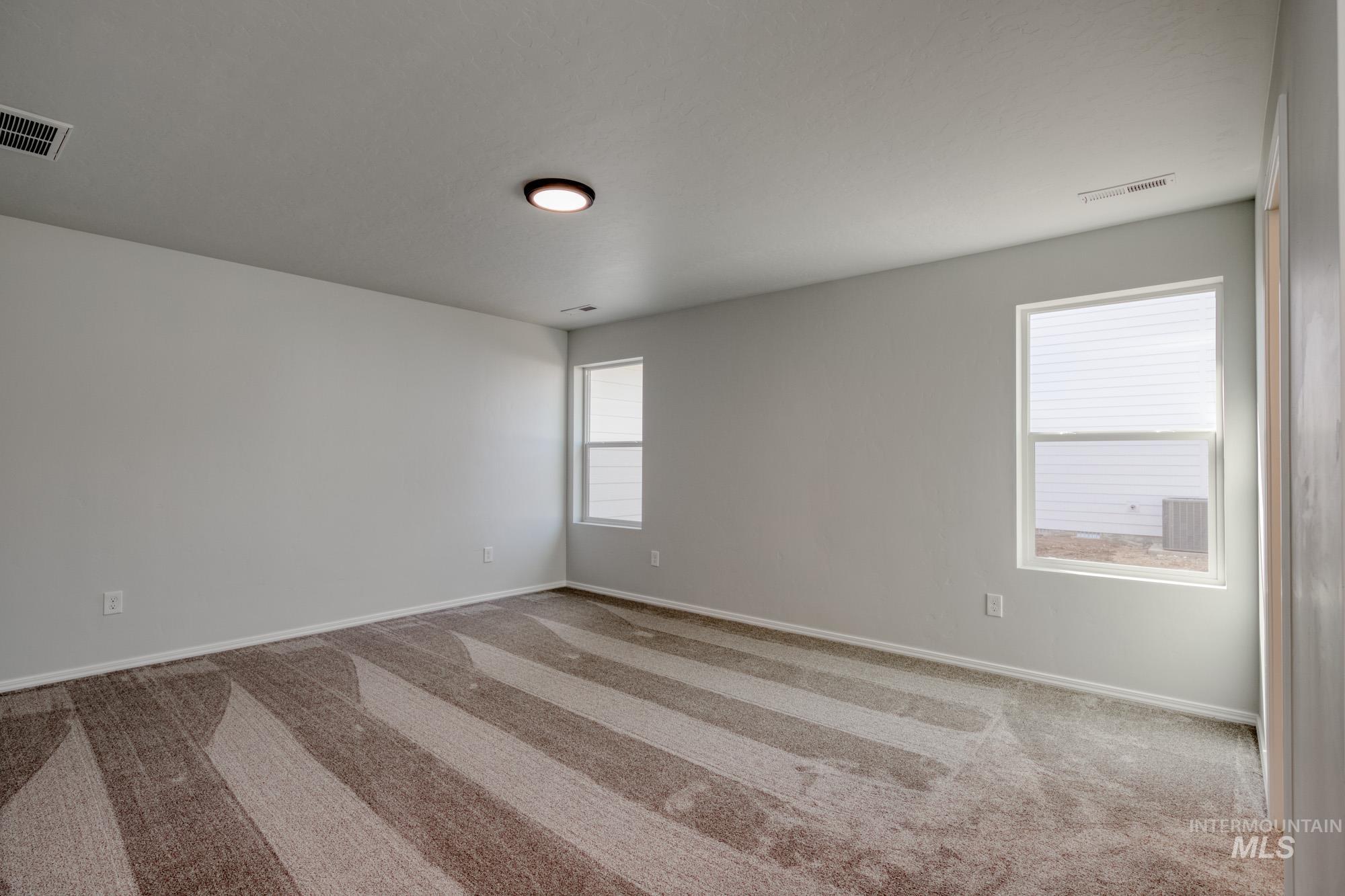 2879 N Eagle Meadow Ave Property Photo 18