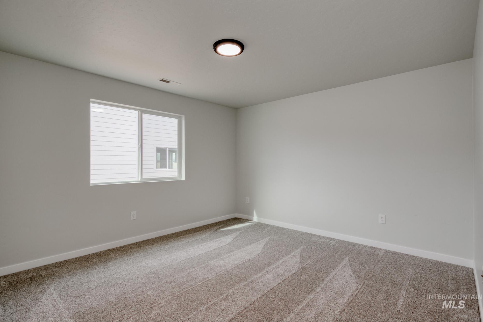 2817 N Eagle Meadow Ave Property Photo 21