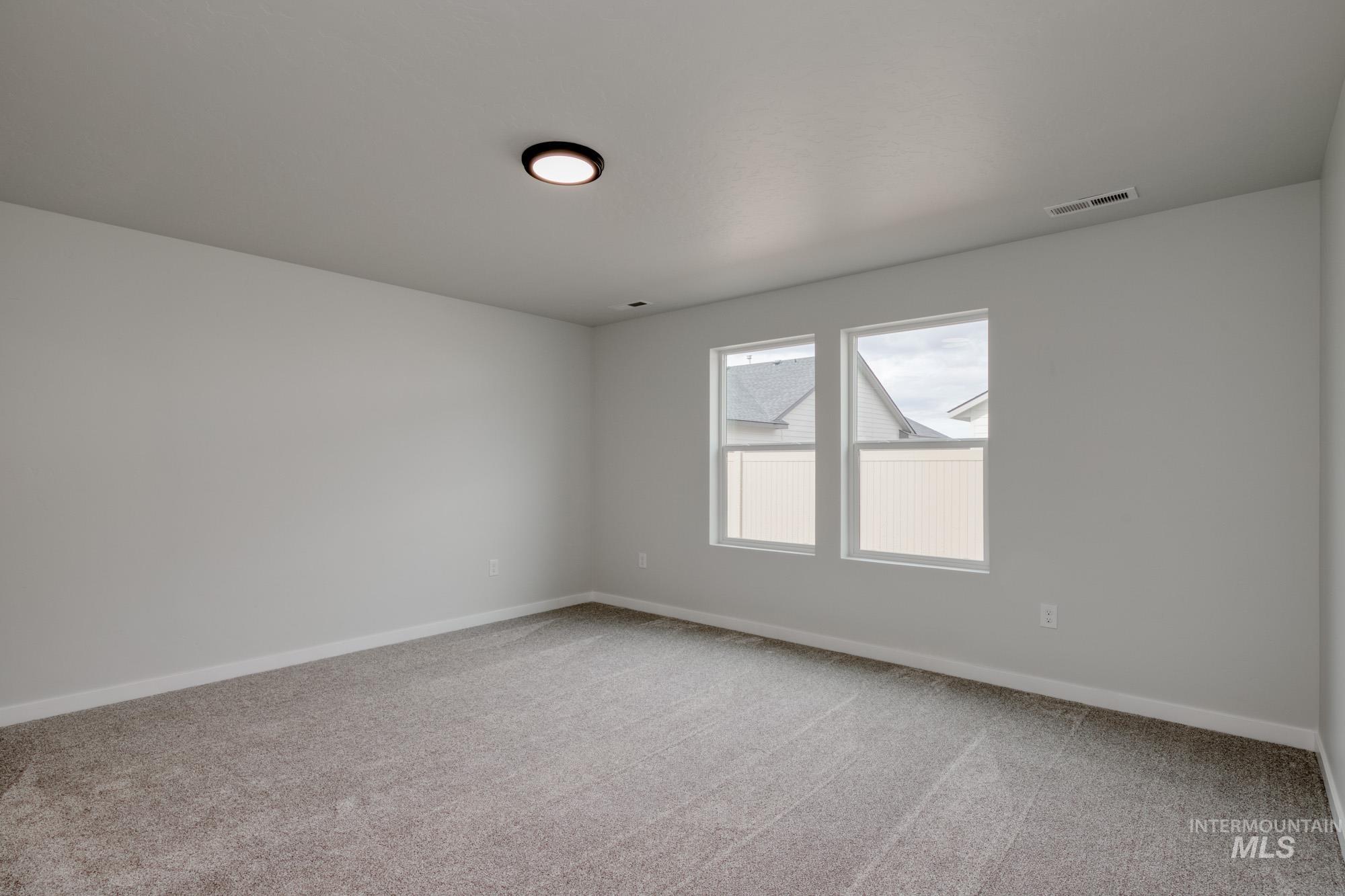 2817 N Eagle Meadow Ave Property Photo 23