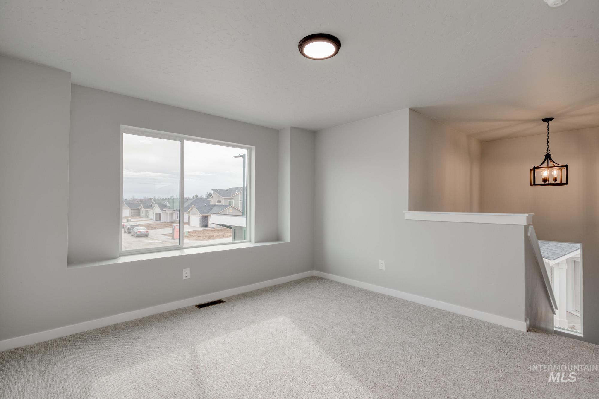 2803 N Eagle Meadow Ave Property Photo 14