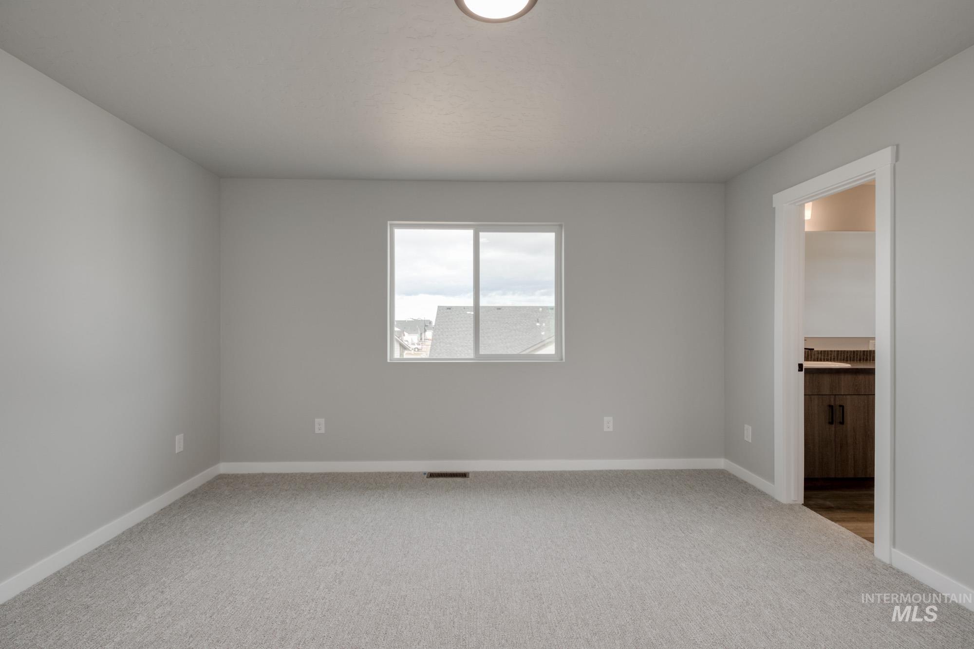 2803 N Eagle Meadow Ave Property Photo 20