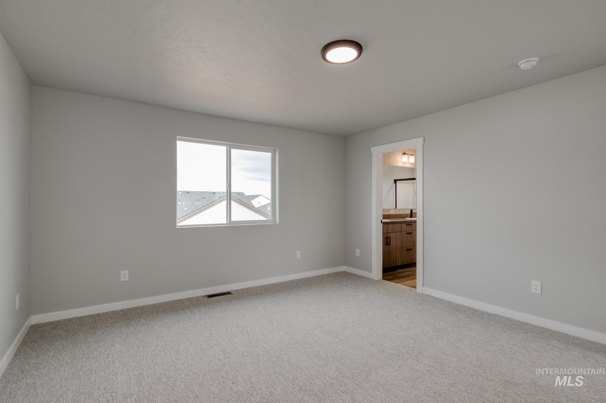 2803 N Eagle Meadow Ave Property Photo 21