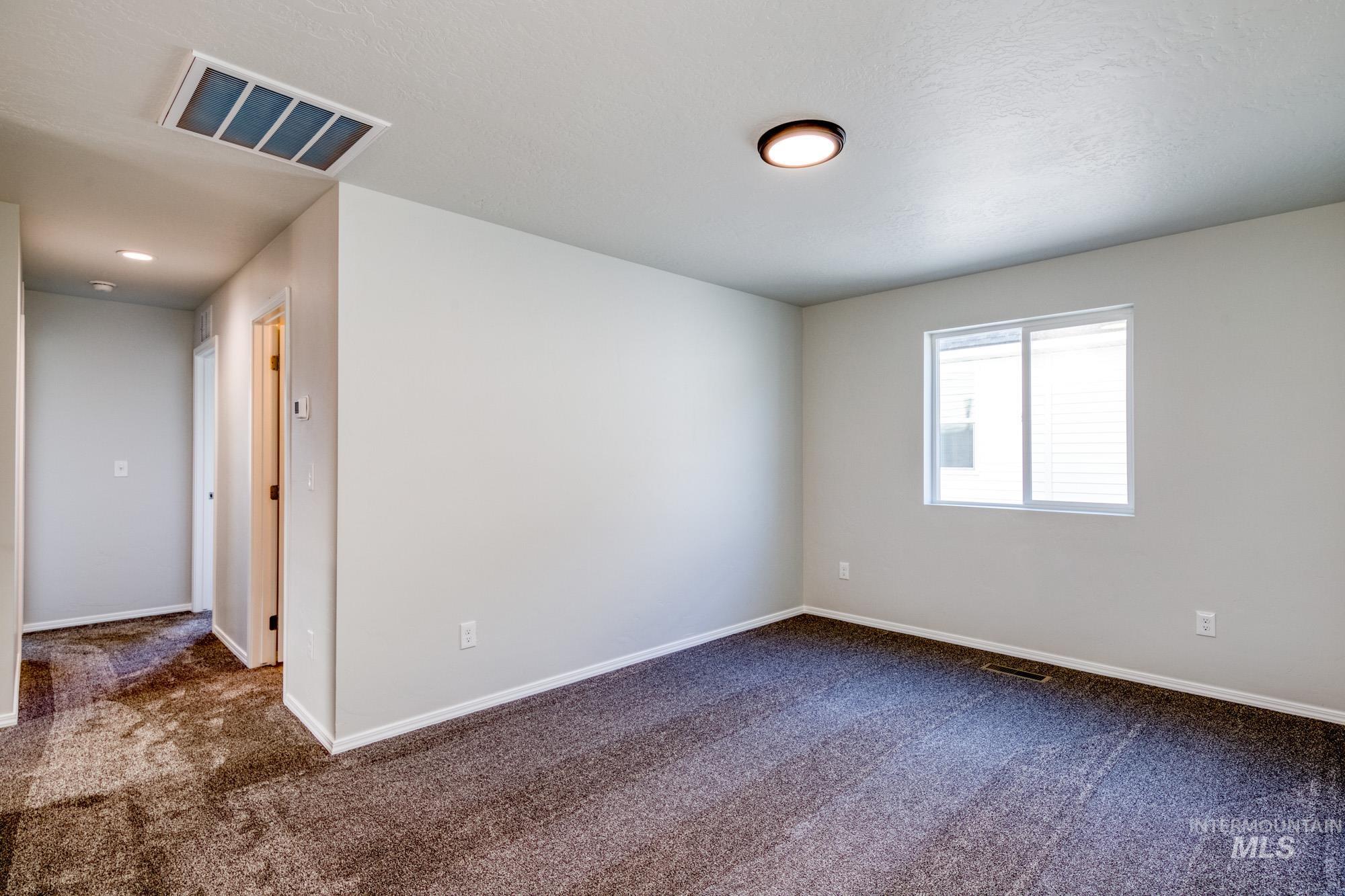 24 S Woodland Grove Way Property Photo 15