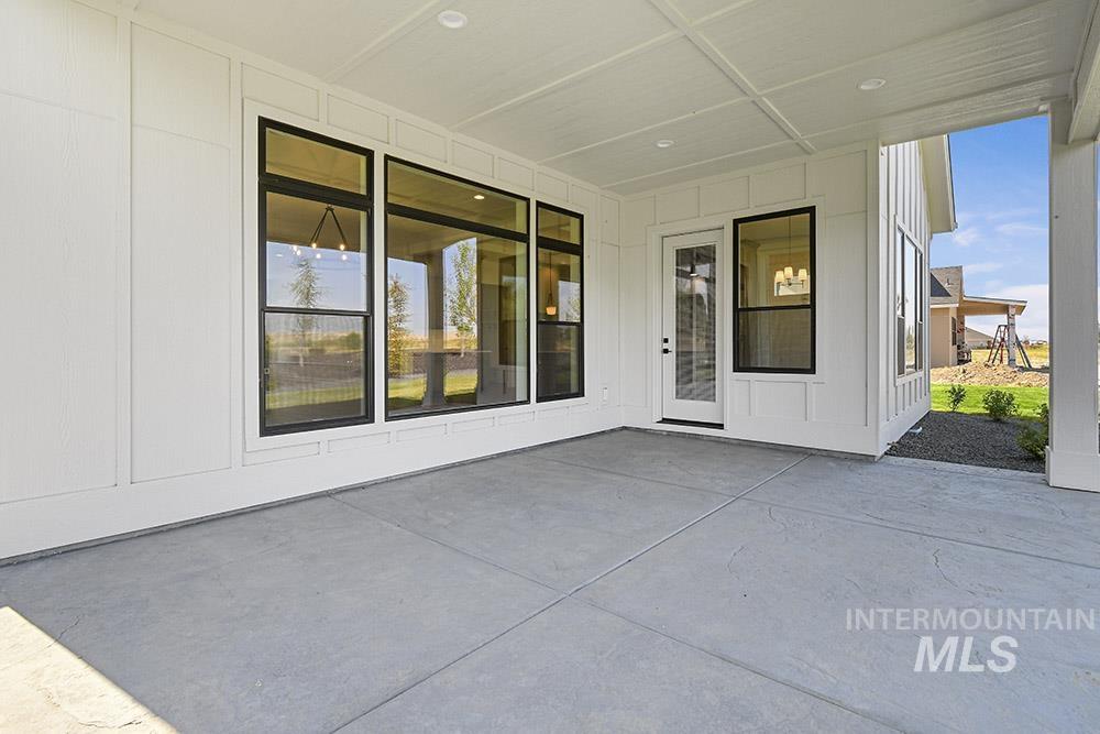 1085 N Gracie Ave Property Photo 29