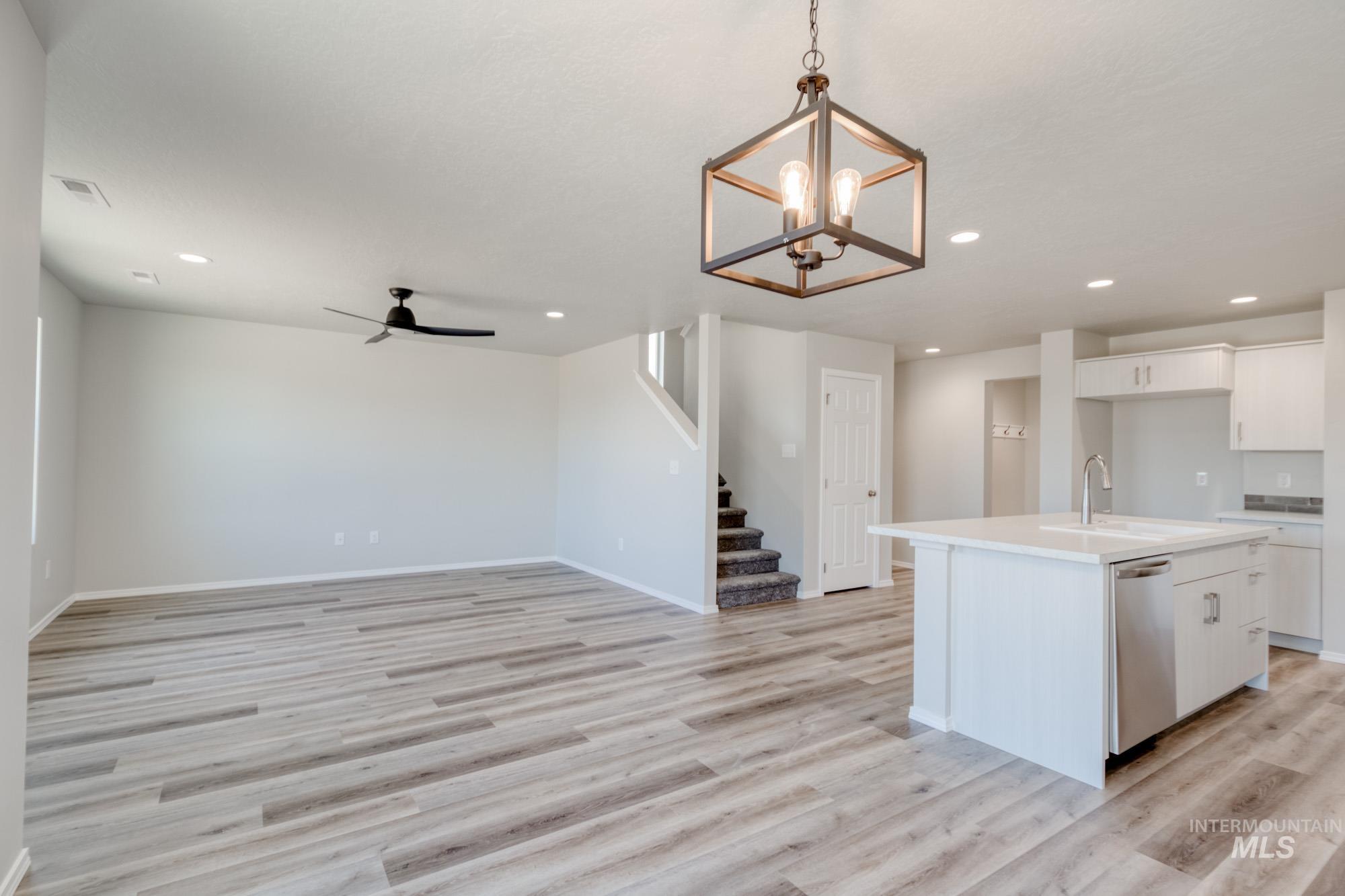 40 S Woodland Grove Way Property Photo 10