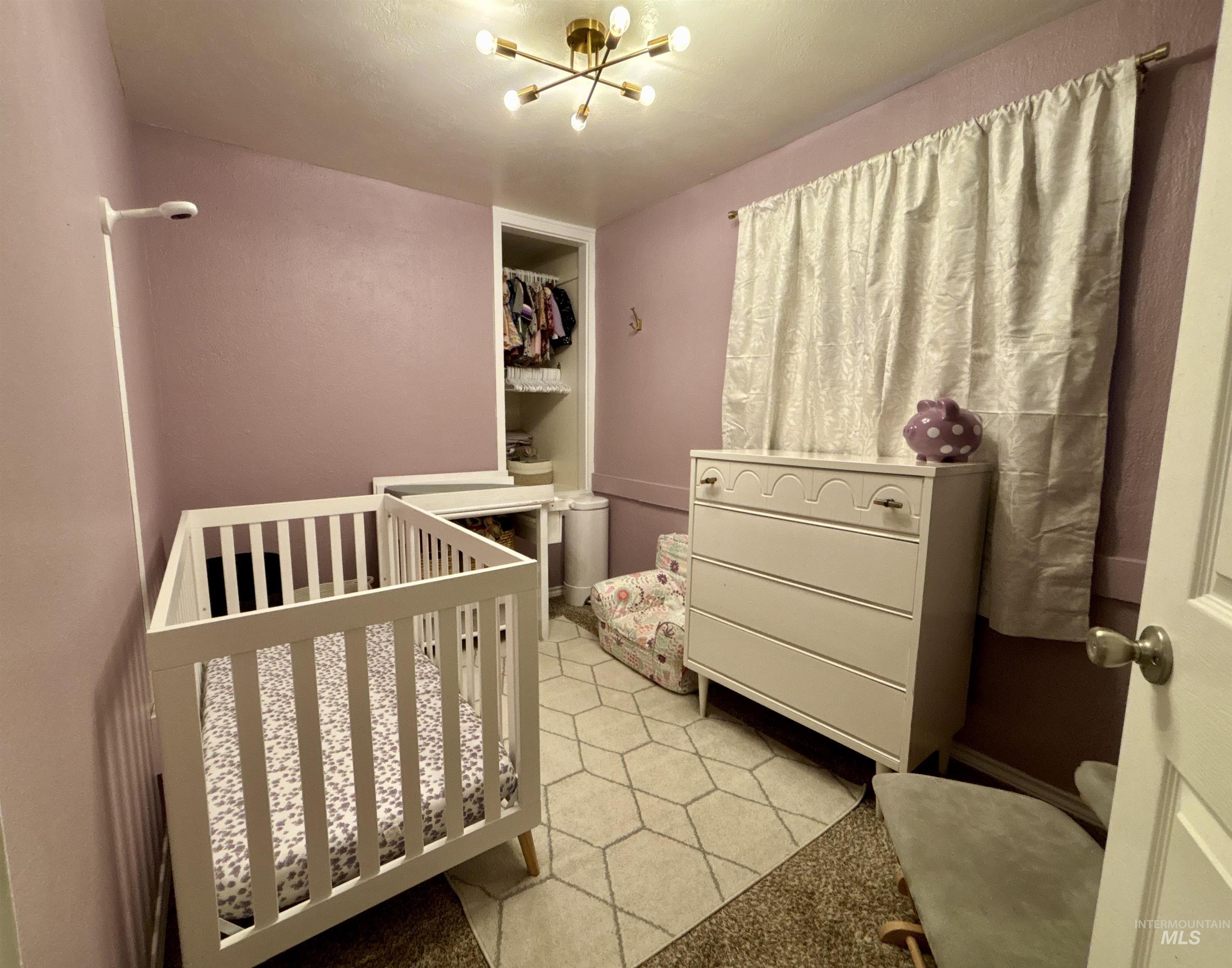 590/ 590 1/2 N 9th E Property Photo 18