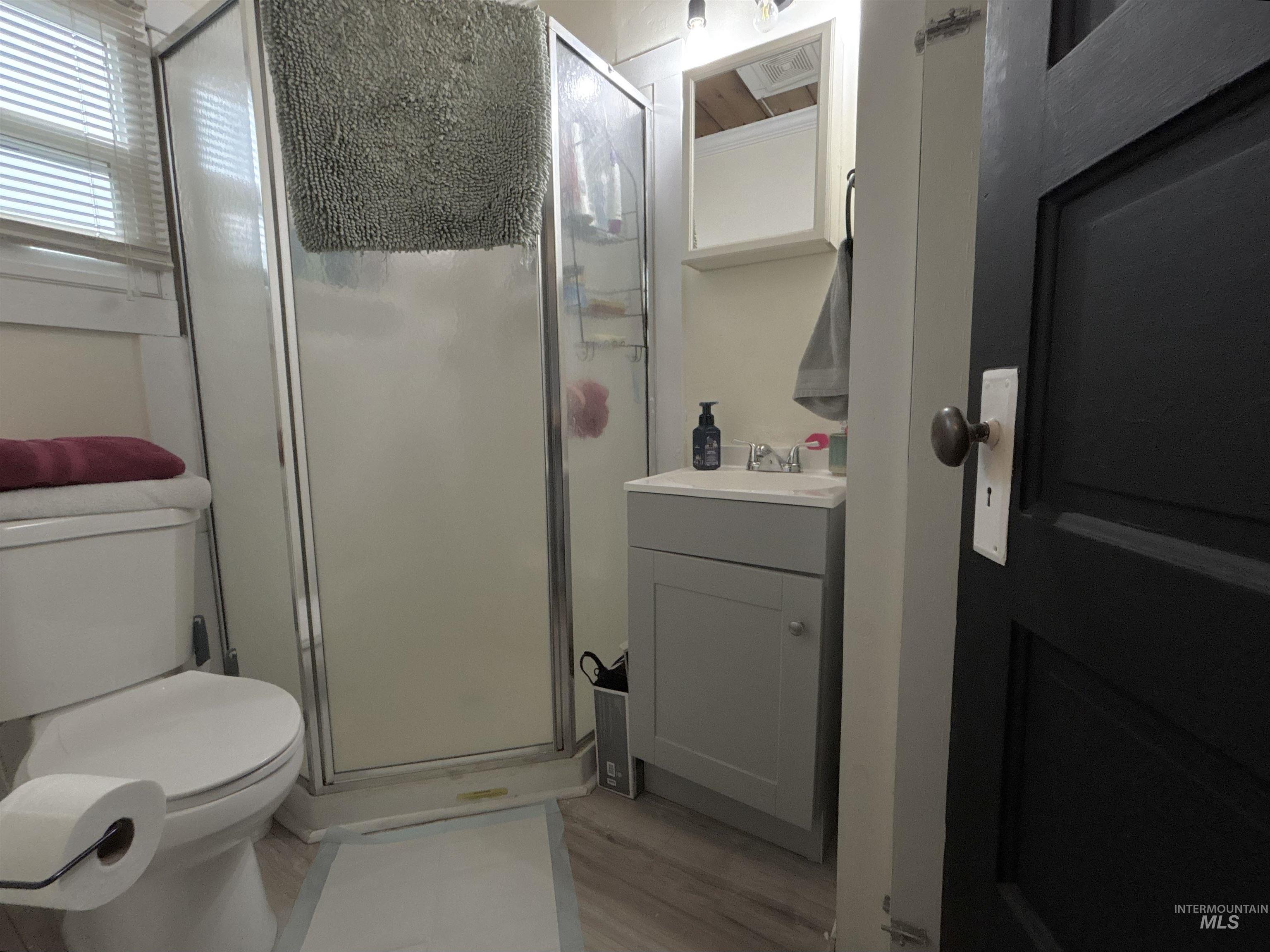 590/ 590 1/2 N 9th E Property Photo 42